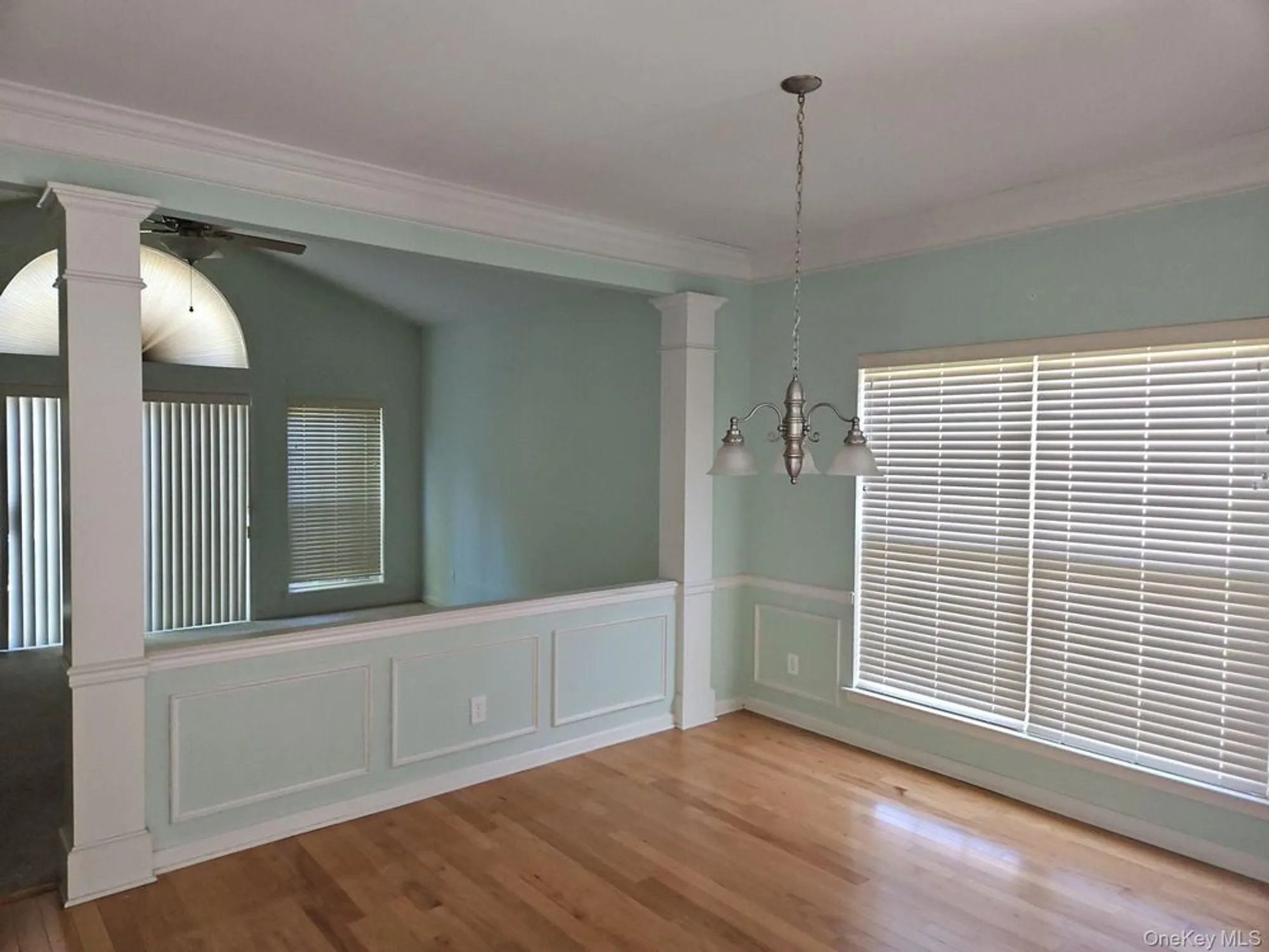 Property Slideshow image 5 of 16 | 68 louden loop, Mount Sinai, NY, 11766