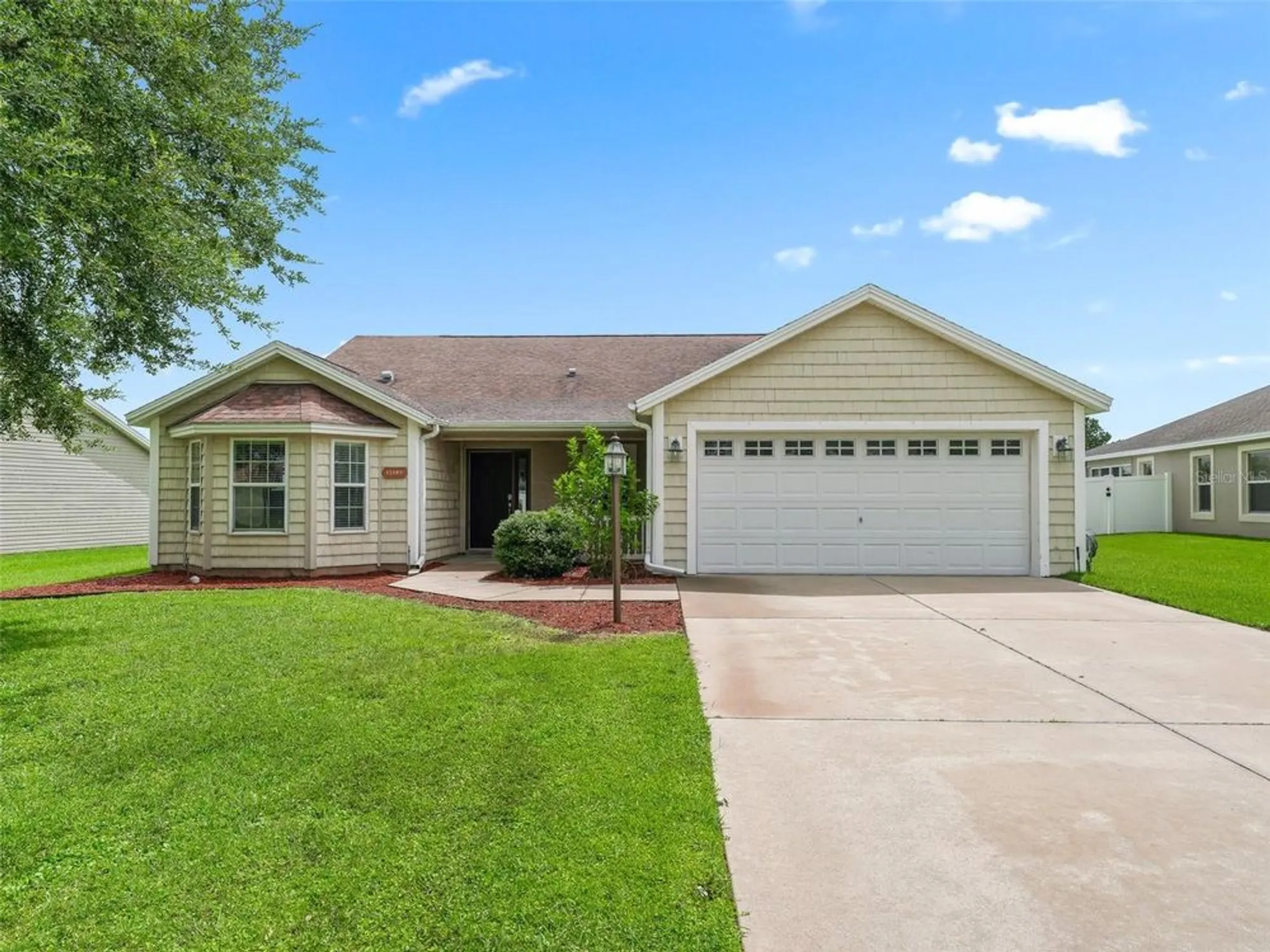 Property Slideshow image 6 of 41 | 12185 ne 51st cir, Oxford, FL, 34484