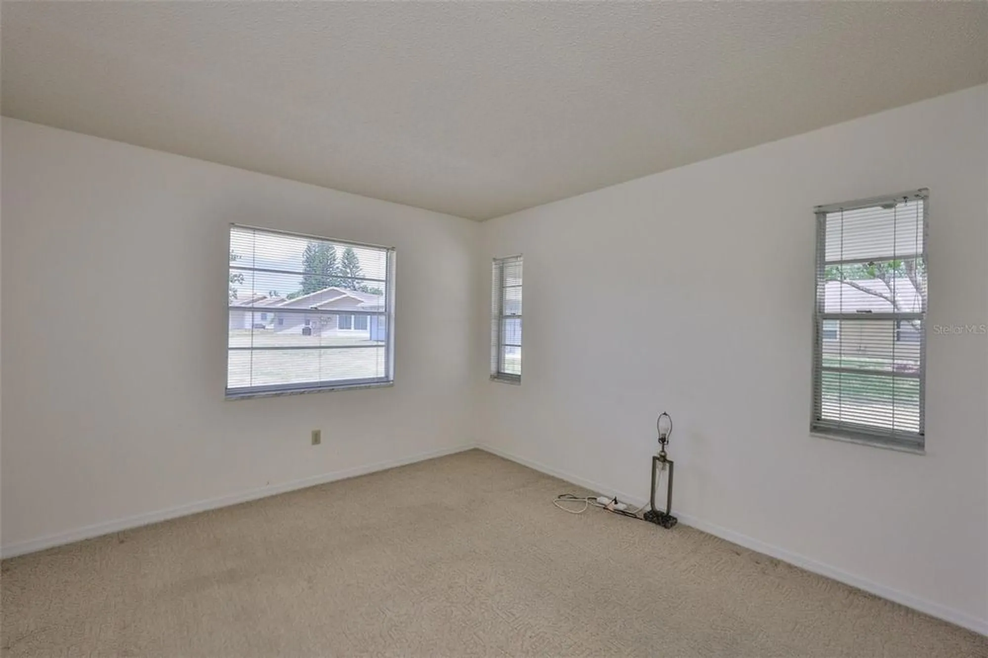 Property Slideshow image 28 of 54 | 1904 canterbury ln 18, Sun City Center, FL, 33573