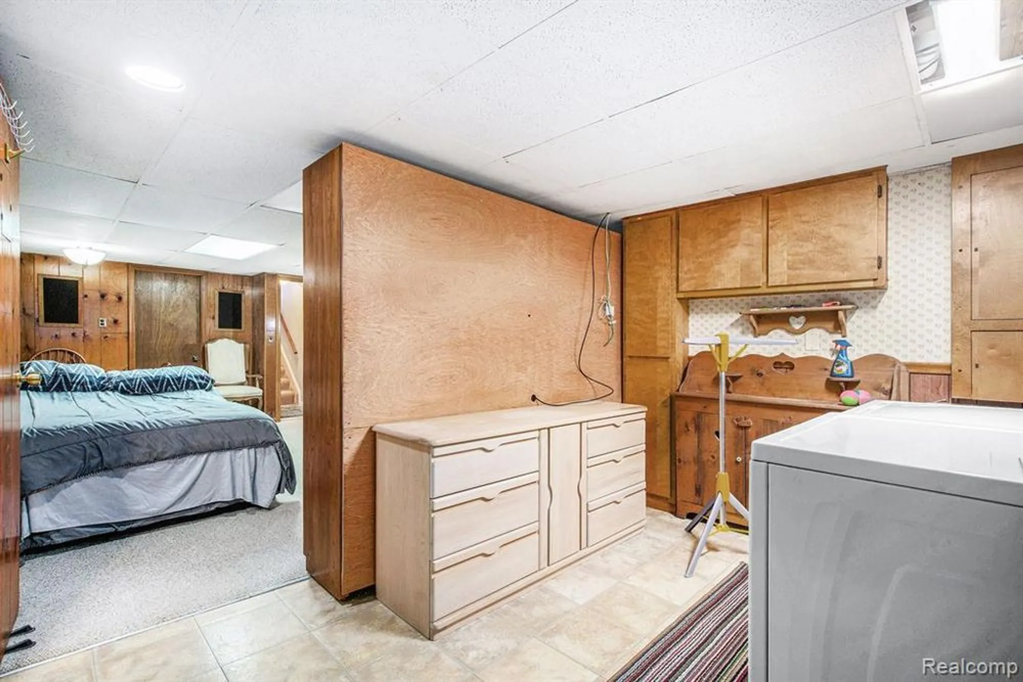 Property Slideshow image 19 of 28 | 25235 franklin ter # 8, South Lyon, MI, 48178