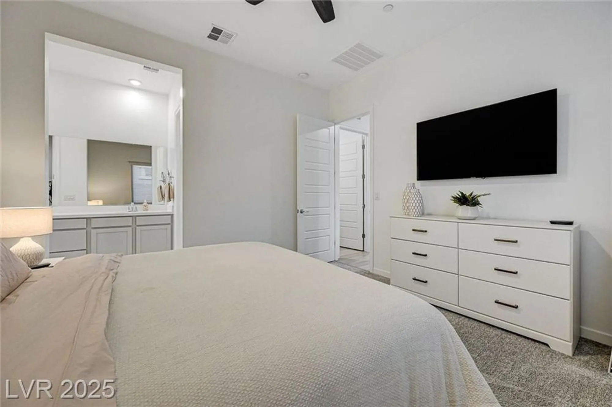 Property Slideshow image 30 of 67 | 912 allister fields ln, Las Vegas, NV, 89138