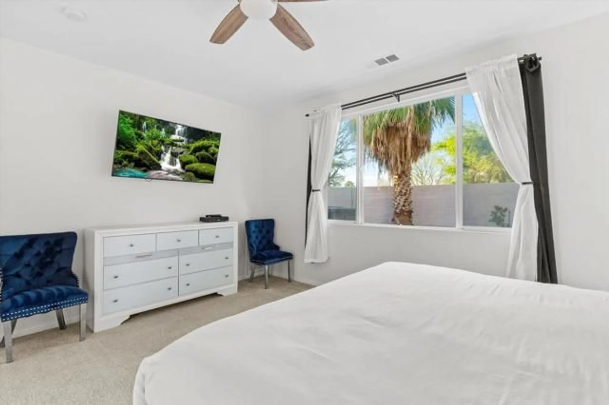 Property Slideshow image 13 of 29 | 84020 colibri ct, Indio, CA, 92203