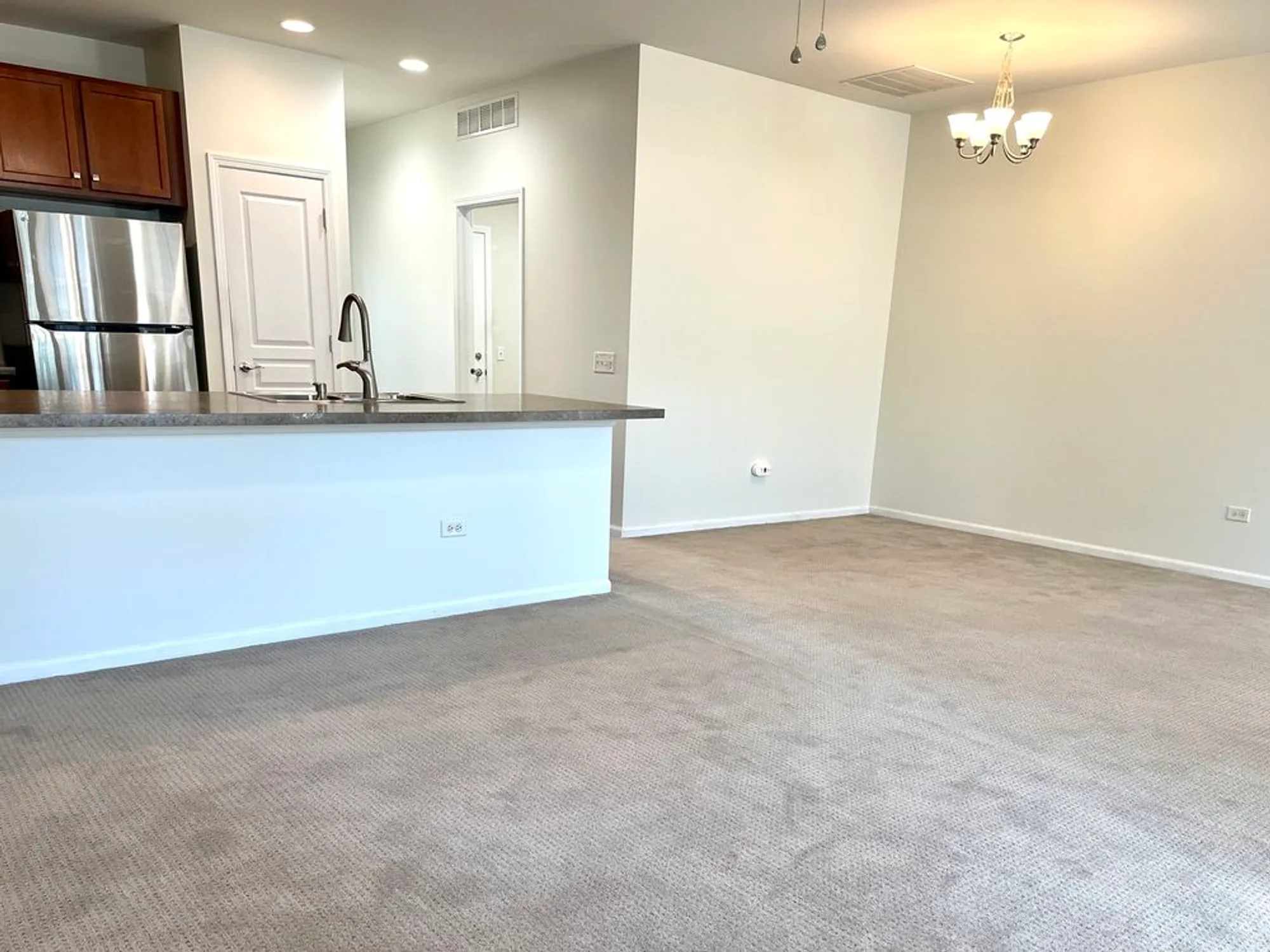 Property Slideshow image 7 of 33 | 704 flag dr, Shorewood, IL, 60404