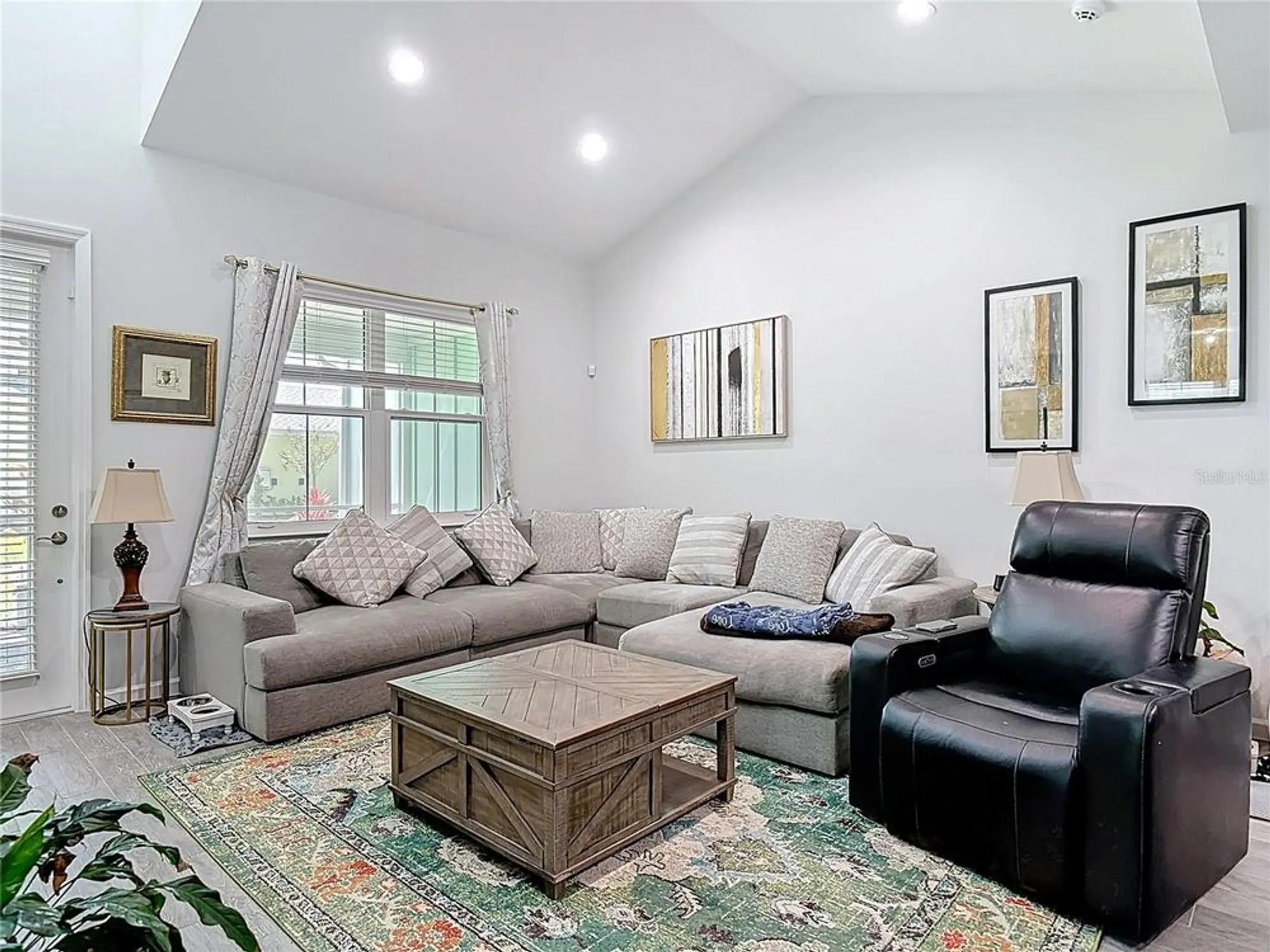 Property Slideshow image 5 of 19 | 118 gypsy palace ln, Daytona Beach, FL, 32124