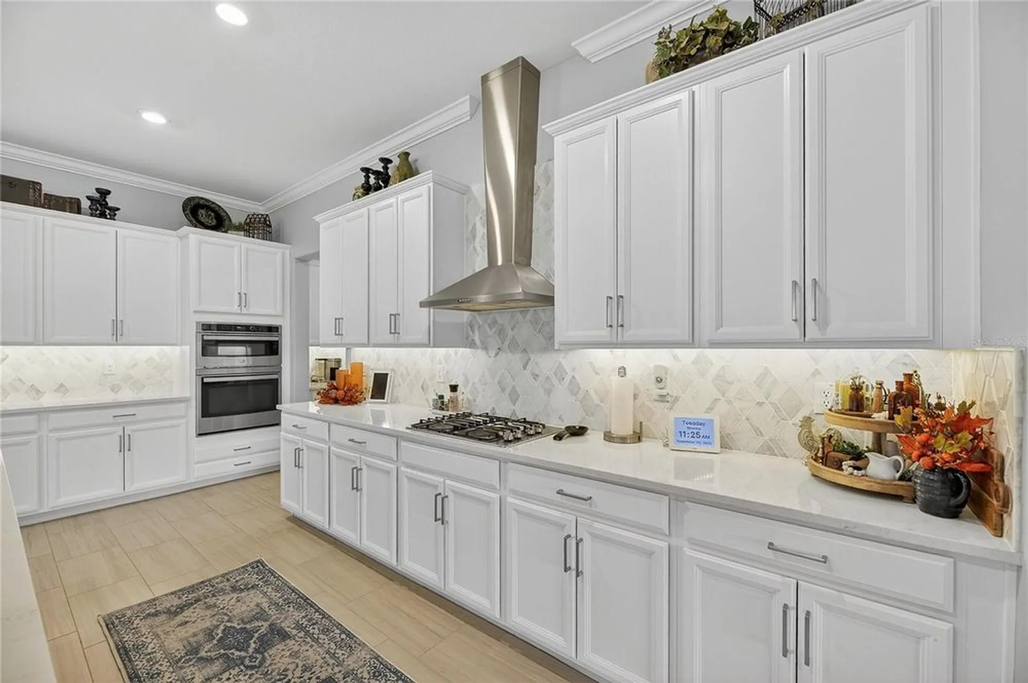 Property Slideshow image 21 of 96 | 5319 windy grove dr, Wimauma, FL, 33598