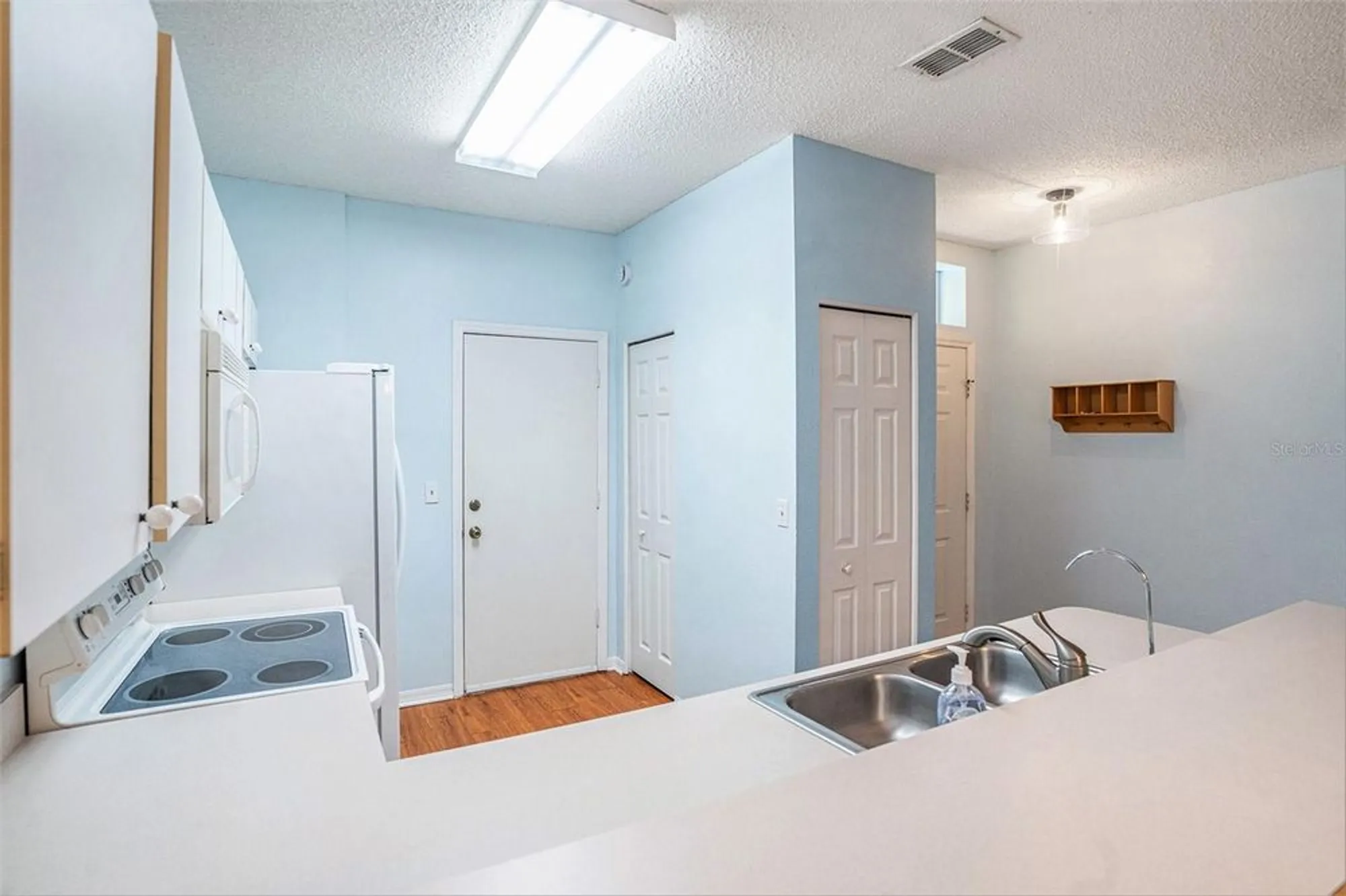 Property Slideshow image 8 of 31 | 2619 newcomb ct, Sun City Center, FL, 33573