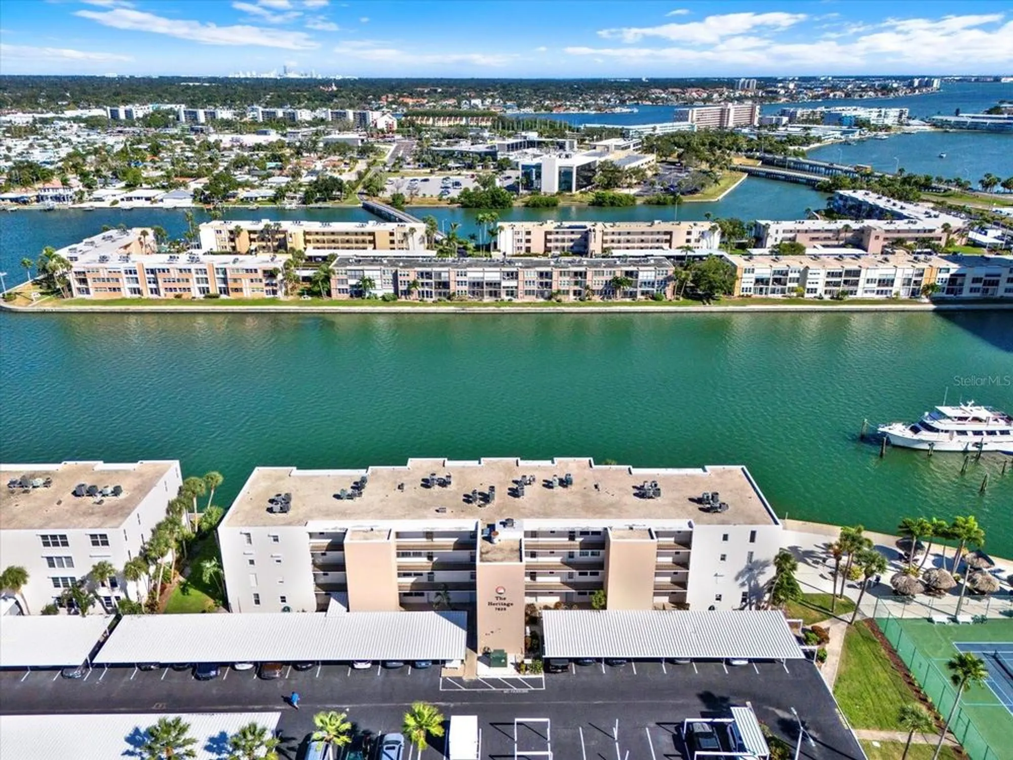 Property Slideshow image 29 of 36 | 7625 sun island dr 107, South Pasadena, FL, 33707