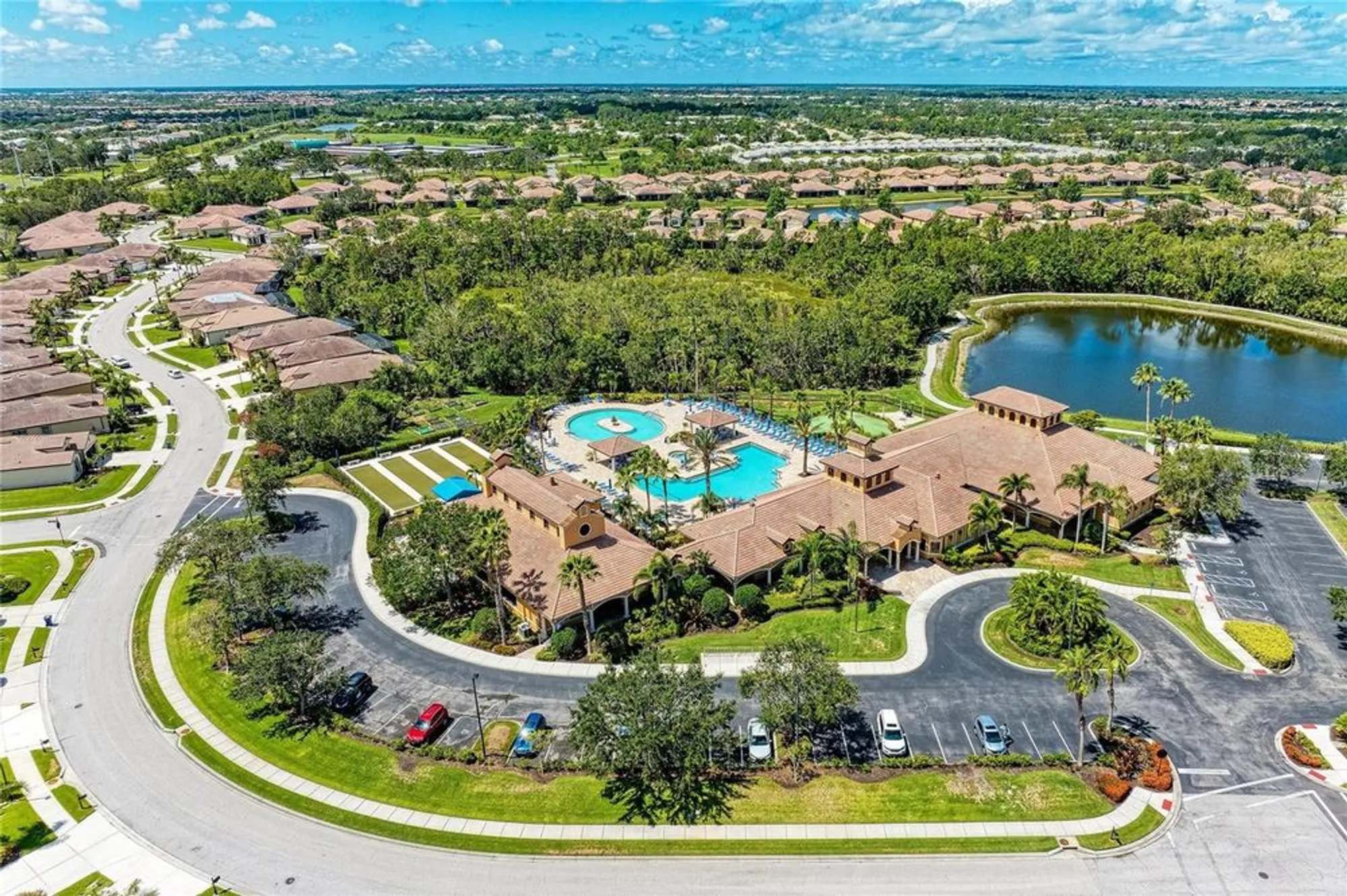 Property Slideshow image 36 of 50 | 1867 batello dr, Venice, FL, 34292