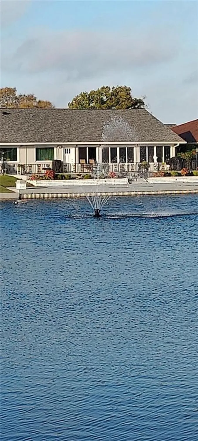 Property Slideshow image 35 of 39 | 906 bluewater dr, Sun City Center, FL, 33573