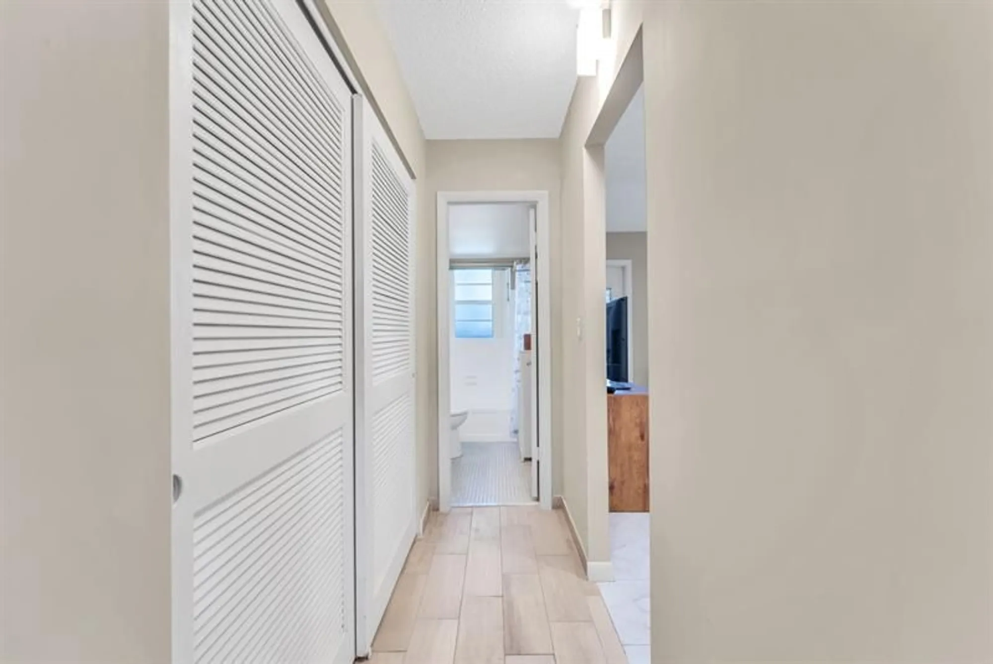 Property Slideshow image 12 of 25 | 7390 nw 1st st 104, Margate, FL, 33063