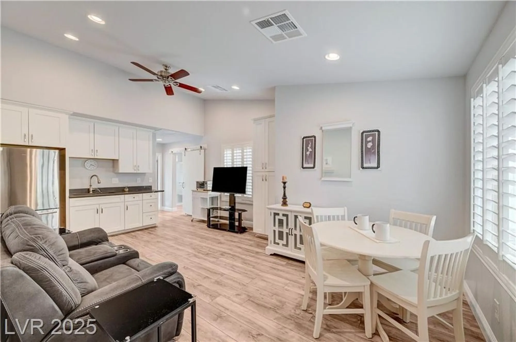 Property Slideshow image 46 of 69 | 3033 merimar dr, Las Vegas, NV, 89134