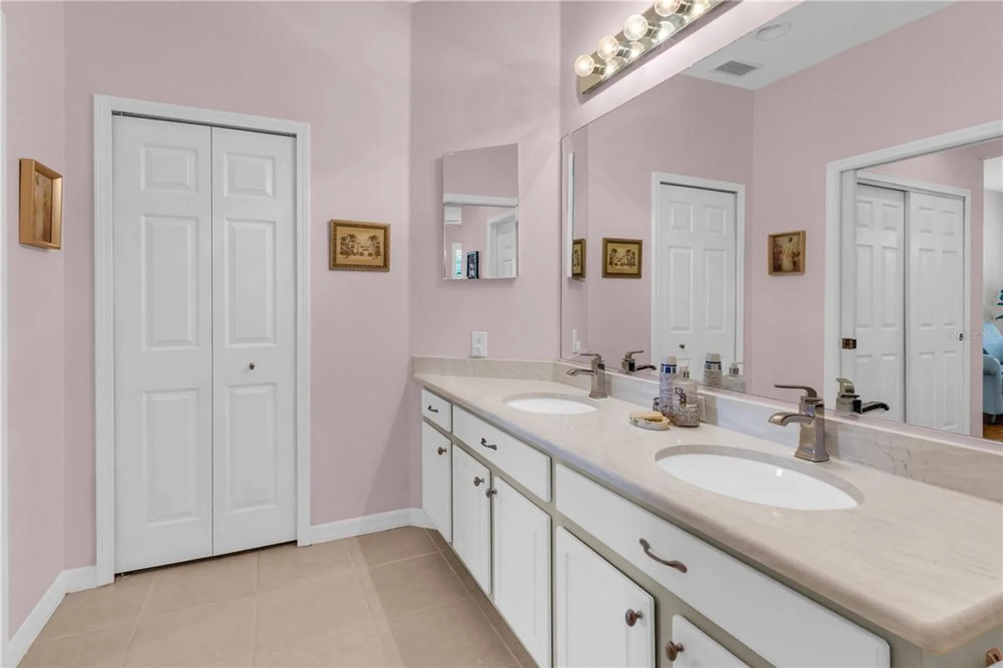 Property Slideshow image 29 of 44 | 2064 batello dr, Venice, FL, 34292