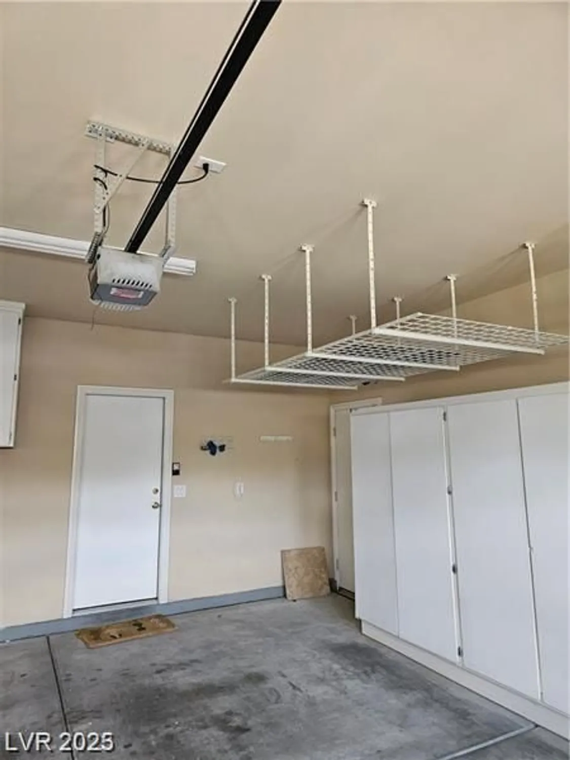 Property Slideshow image 32 of 65 | 5110 silenzio st, Las Vegas, NV, 89135