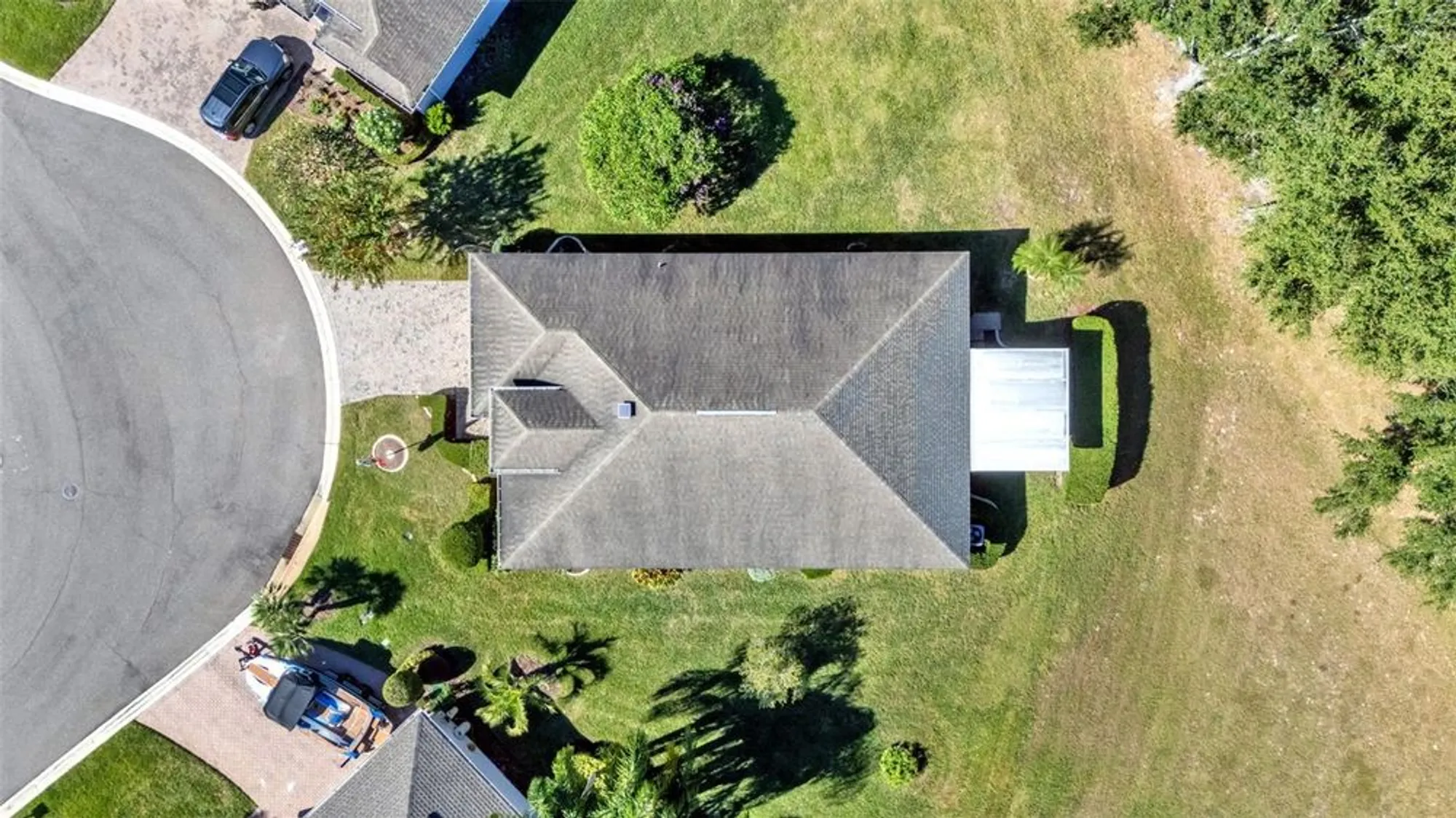 Property Slideshow image 14 of 80 | 4016 carteret dr, Winter Haven, FL, 33884