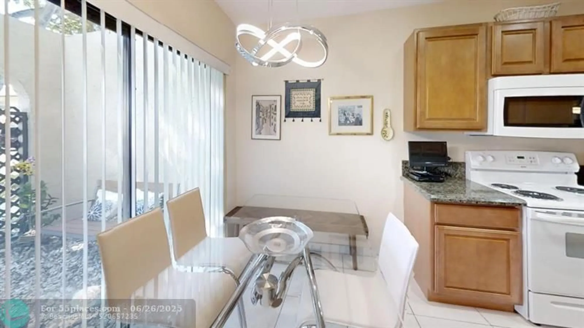 Property Slideshow image 5 of 41 | 8460 casa del lago e, Boca Raton, FL, 33433