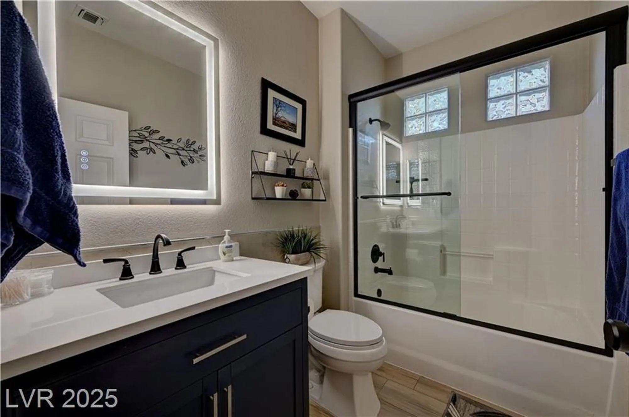 Property Slideshow image 33 of 50 | 3034 hickory valley rd, Henderson, NV, 89052