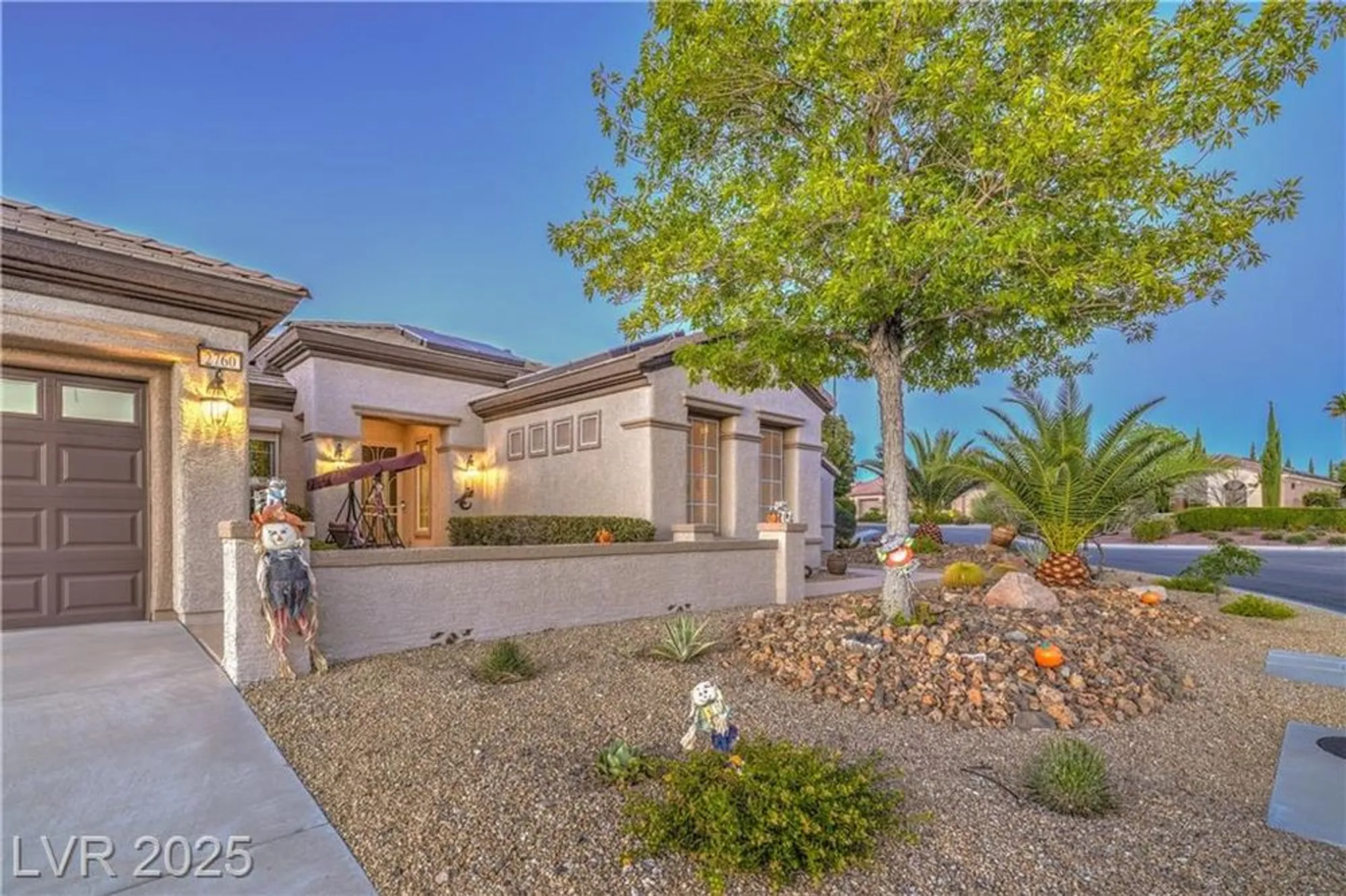 Property Slideshow image 4 of 48 | 2760 olivia heights ave, Henderson, NV, 89052
