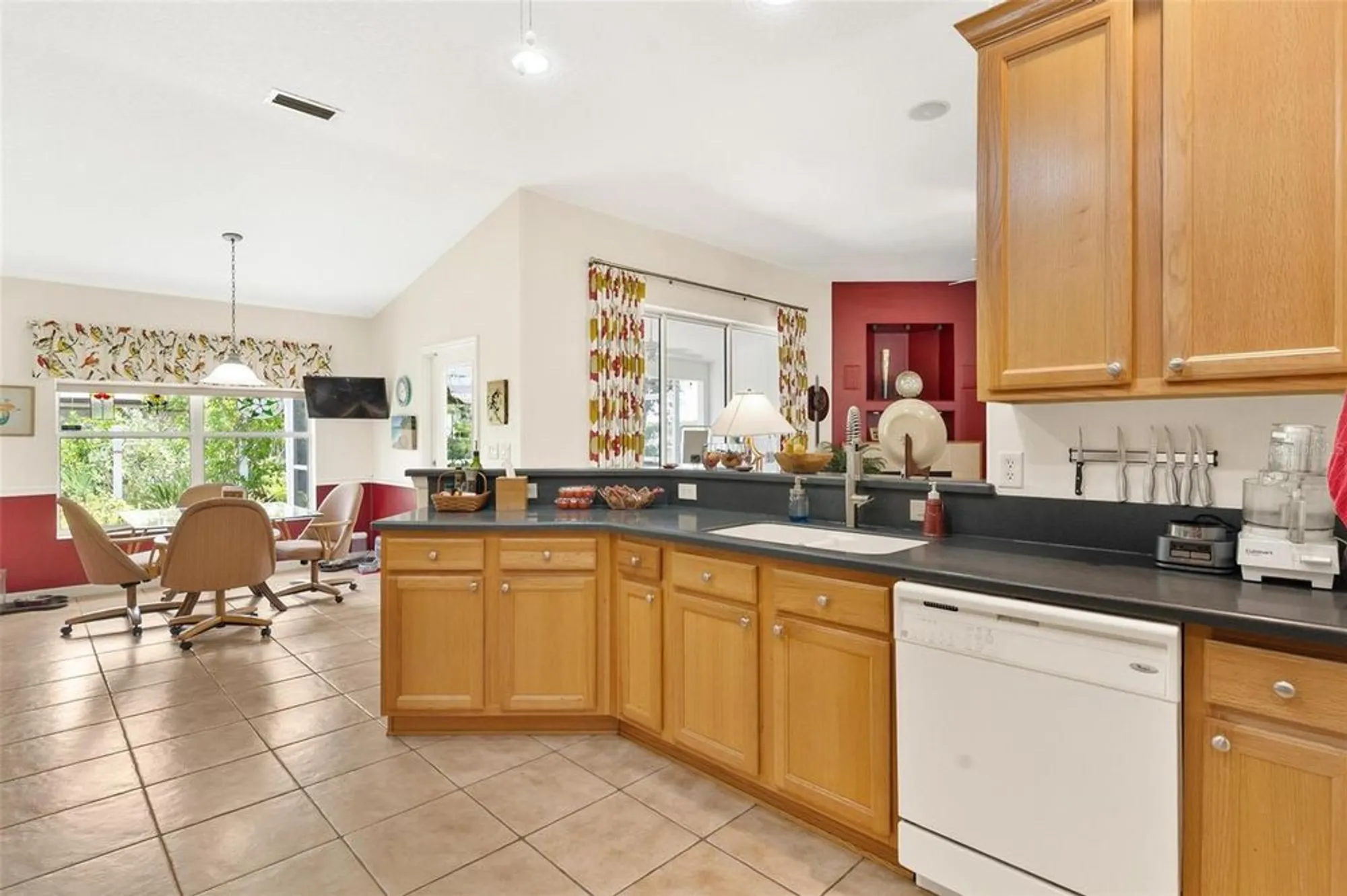 Property Slideshow image 15 of 82 | 5008 adriatic ave, Tavares, FL, 32778