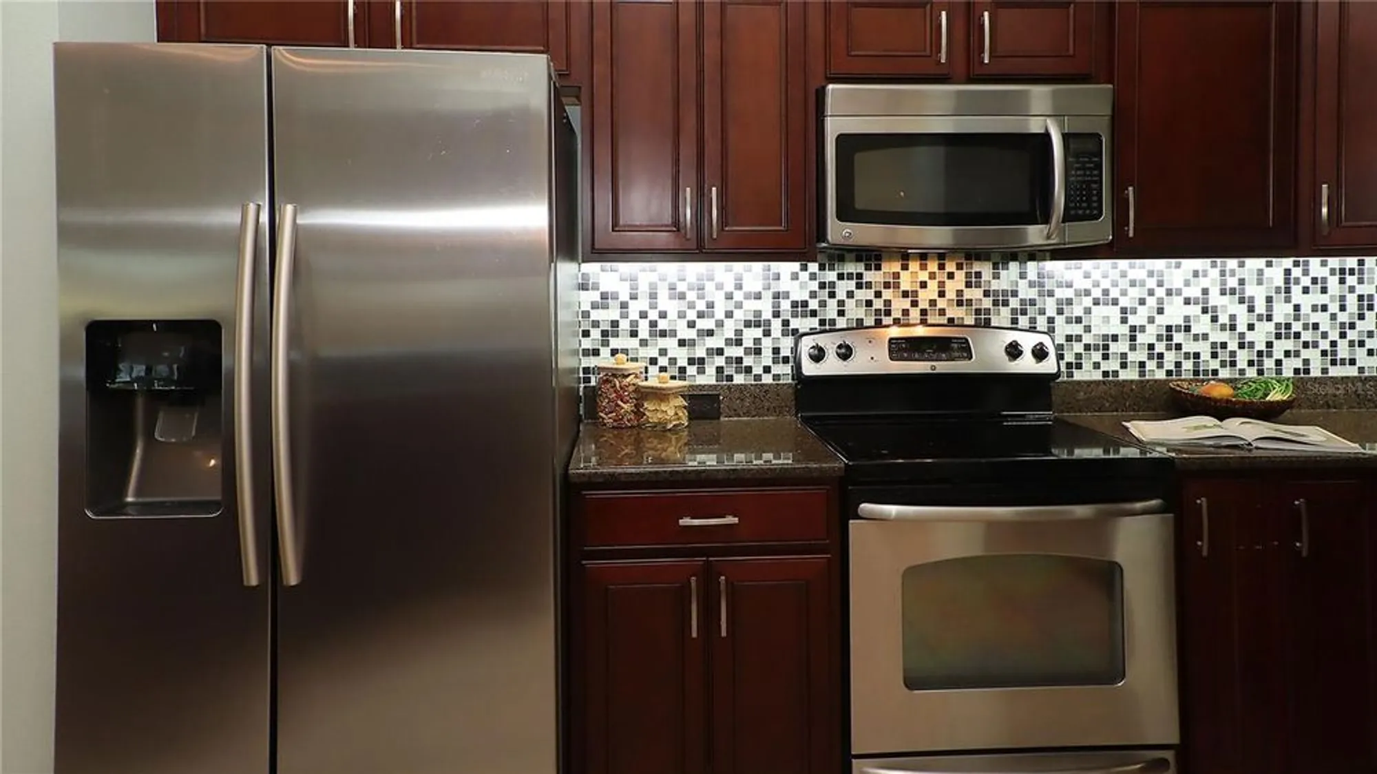 Property Slideshow image 16 of 60 | 1988 dove hollow run, The Villages, FL, 32162