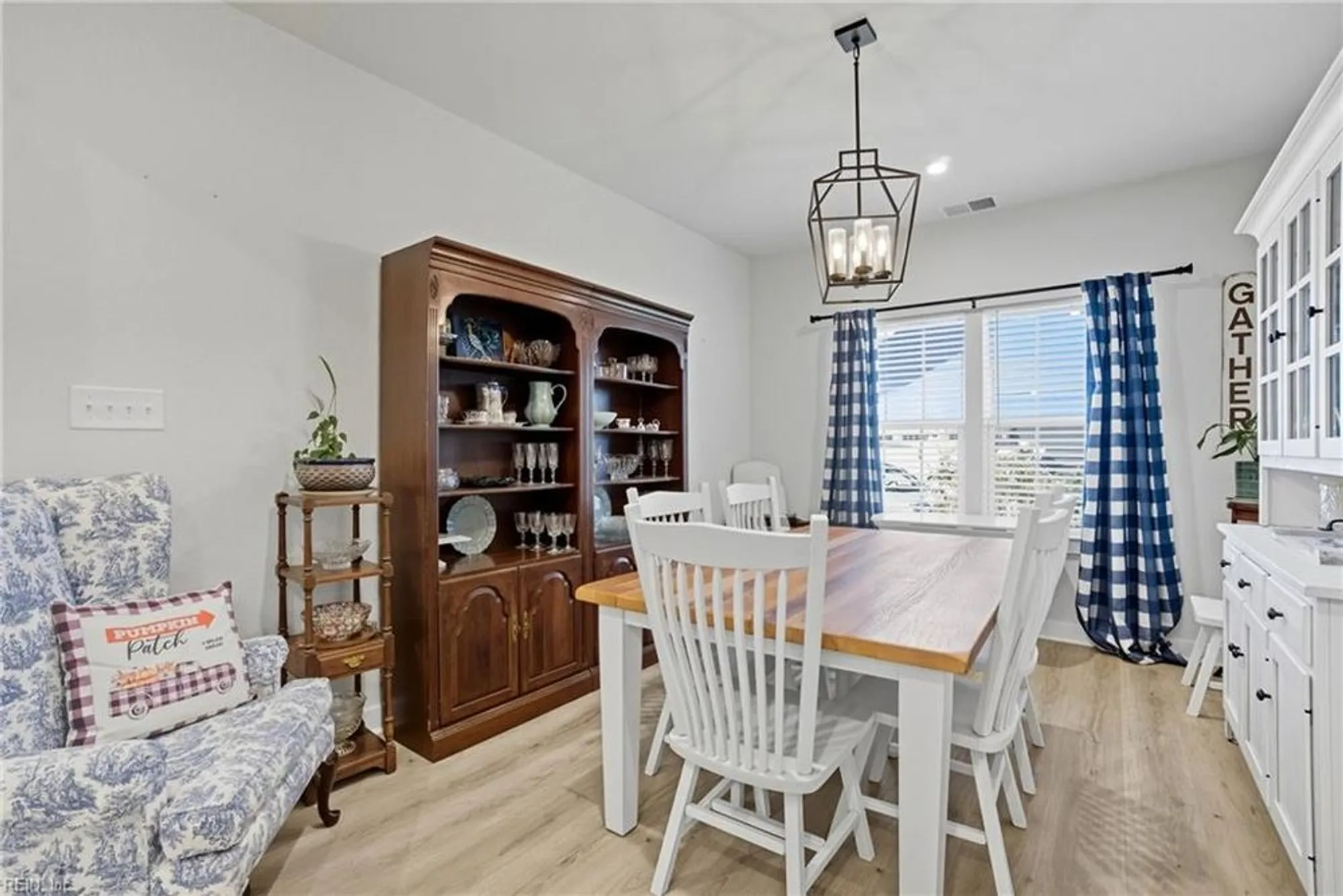 Property Slideshow image 6 of 45 | 121 ayrshire loop, Smithfield, VA, 23430