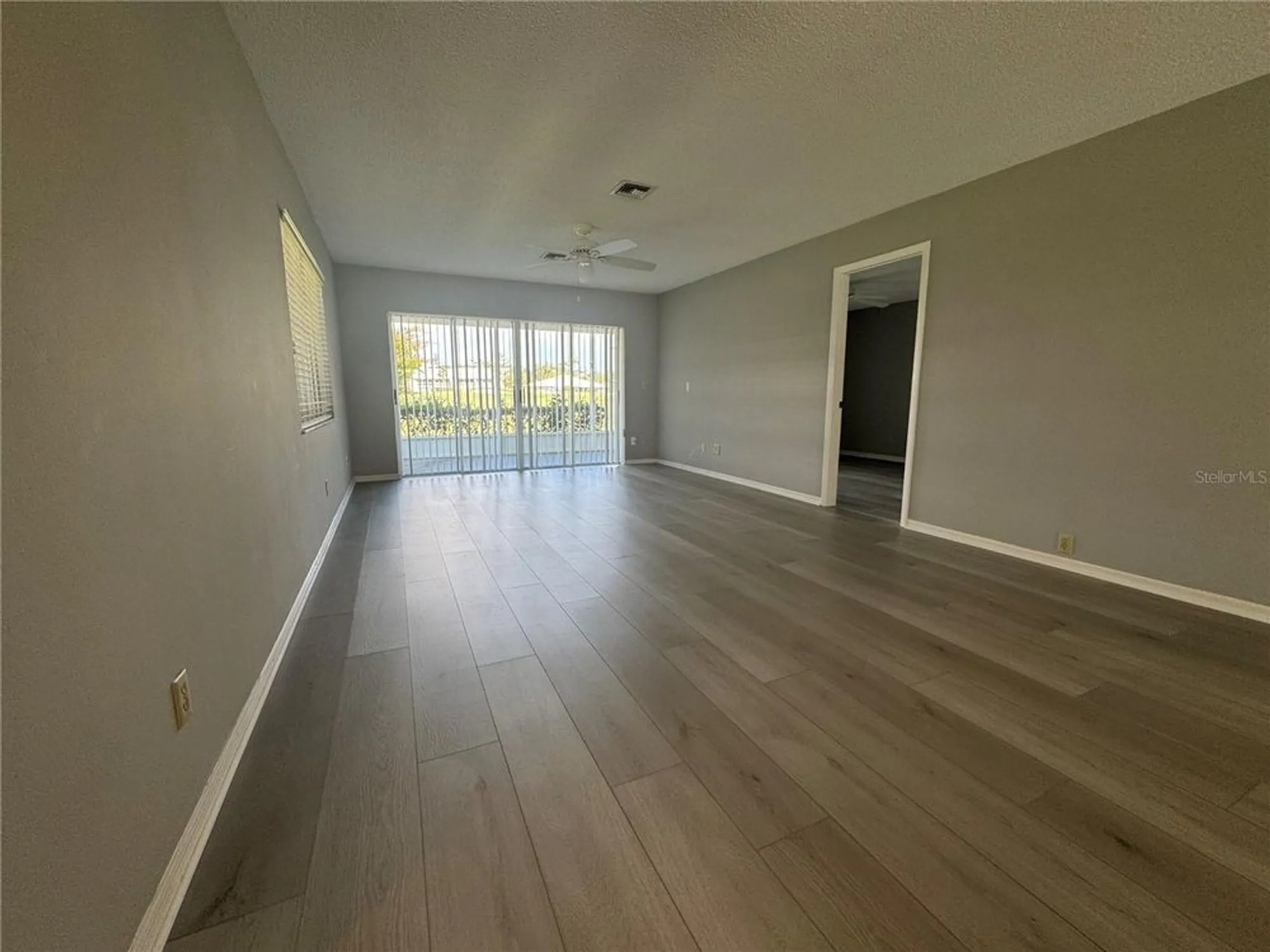 Property Slideshow image 10 of 39 | 266 cerromar way 55, Venice, FL, 34293