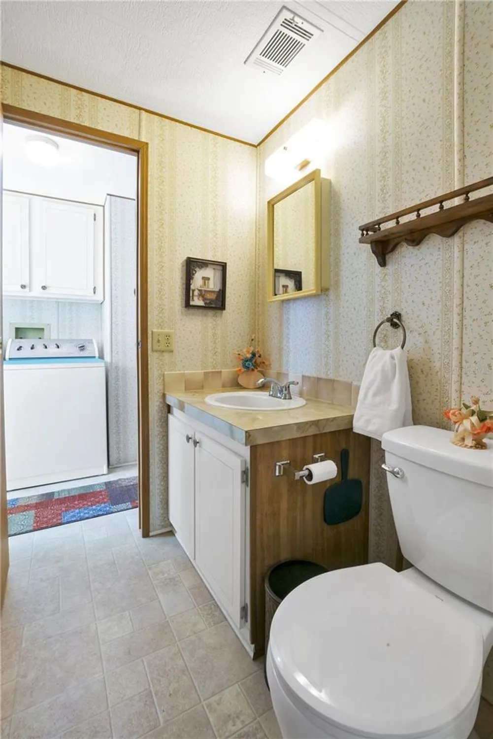 Property Slideshow image 22 of 44 | 4969 foxwood lake dr, Lakeland, FL, 33810