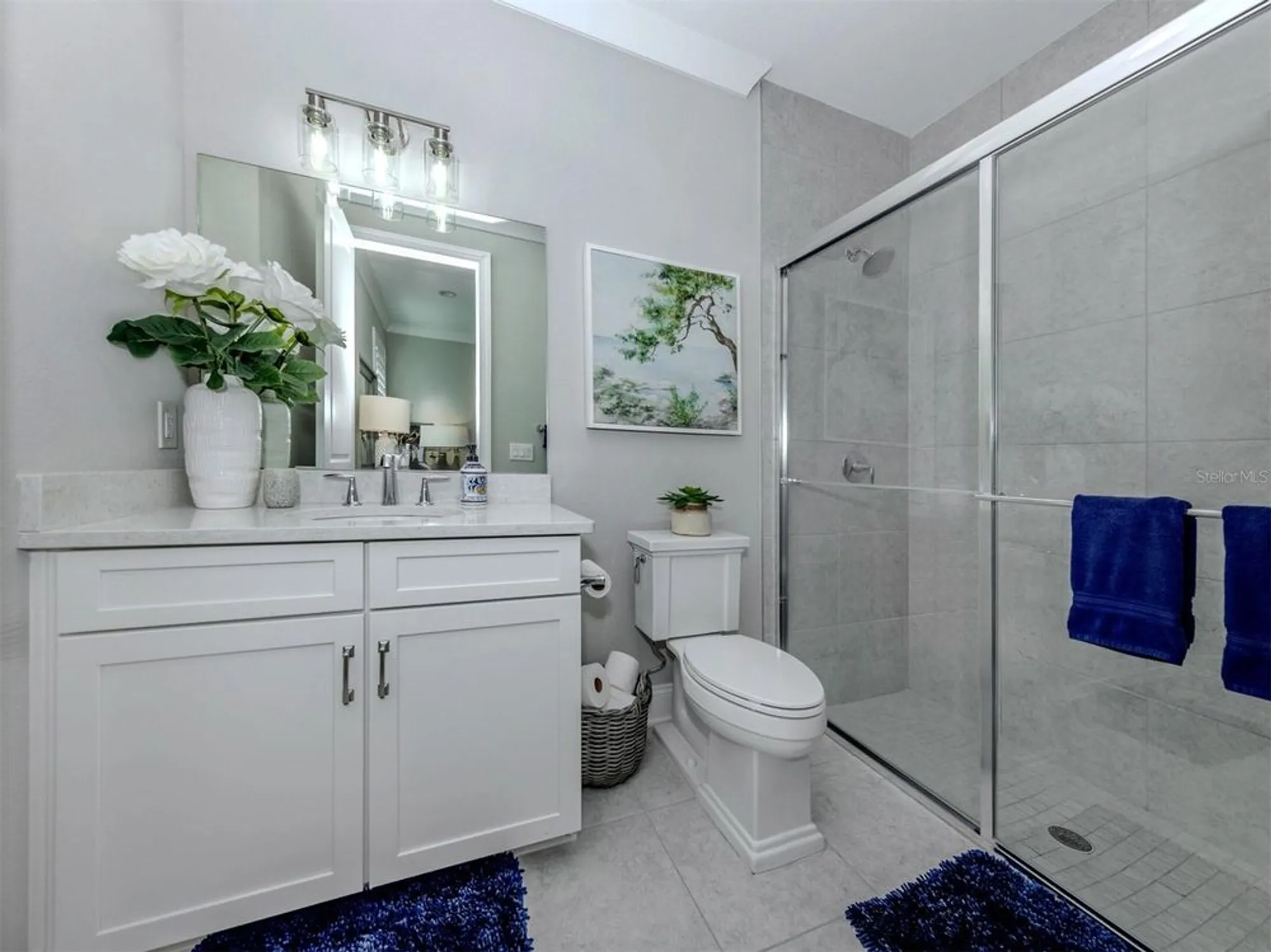 Property Slideshow image 21 of 78 | 592 mistiflower cir, Nokomis, FL, 34275