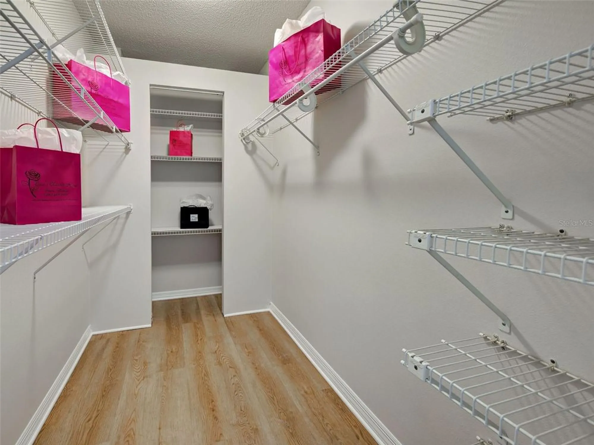 Property Slideshow image 35 of 54 | 406 cerromar cir 222, Venice, FL, 34293