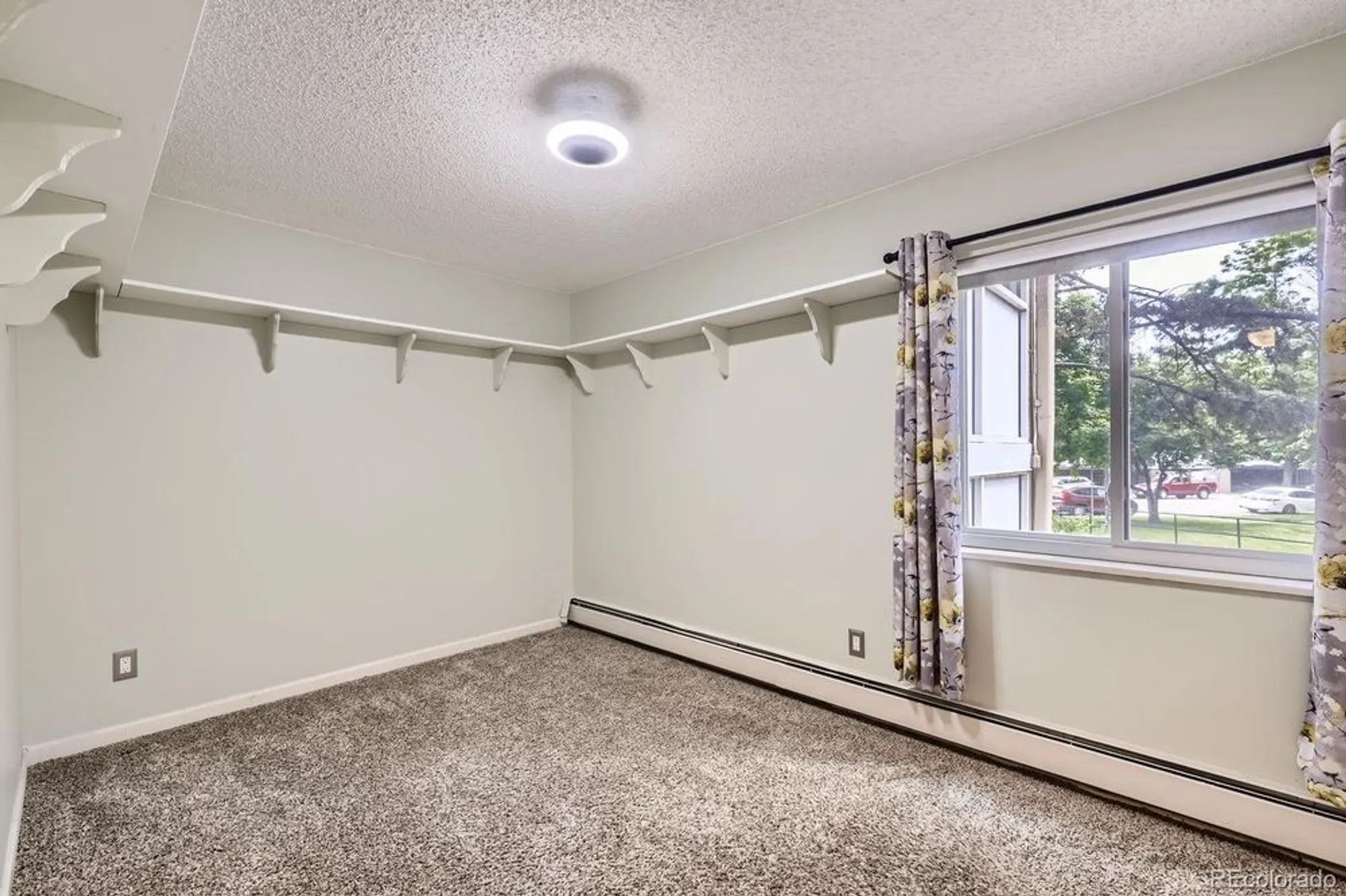 Property Slideshow image 14 of 17 | 3124 s wheeling way apt 102, Aurora, CO, 80014