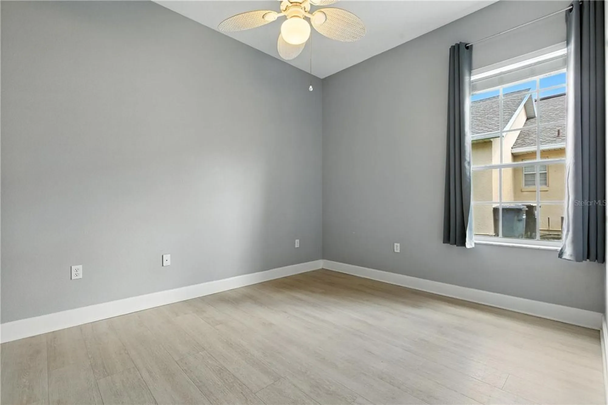 Property Slideshow image 23 of 57 | 457 golf vista cir, Davenport, FL, 33837