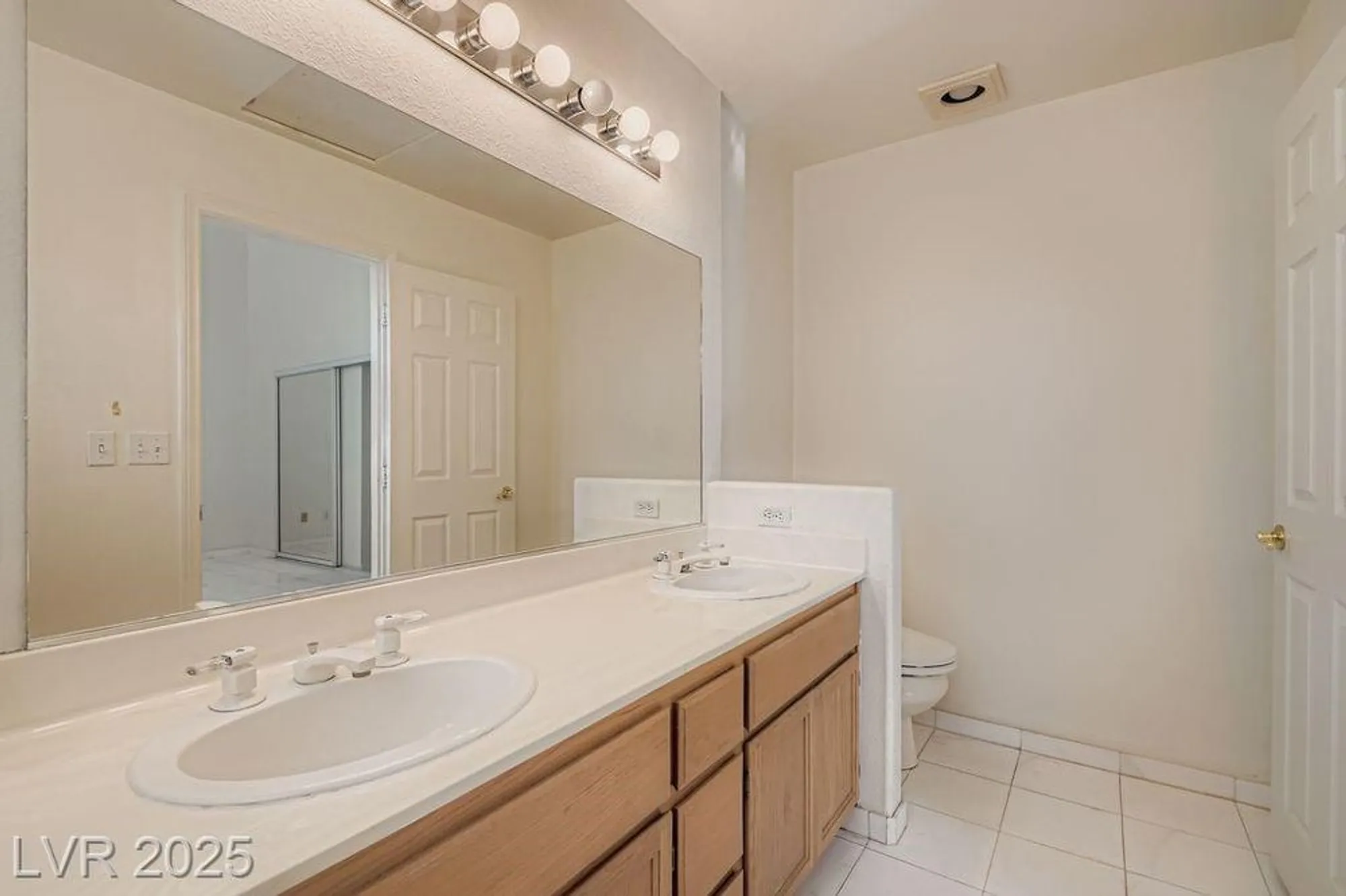 Property Slideshow image 18 of 32 | 4861 alido dr, Las Vegas, NV, 89147
