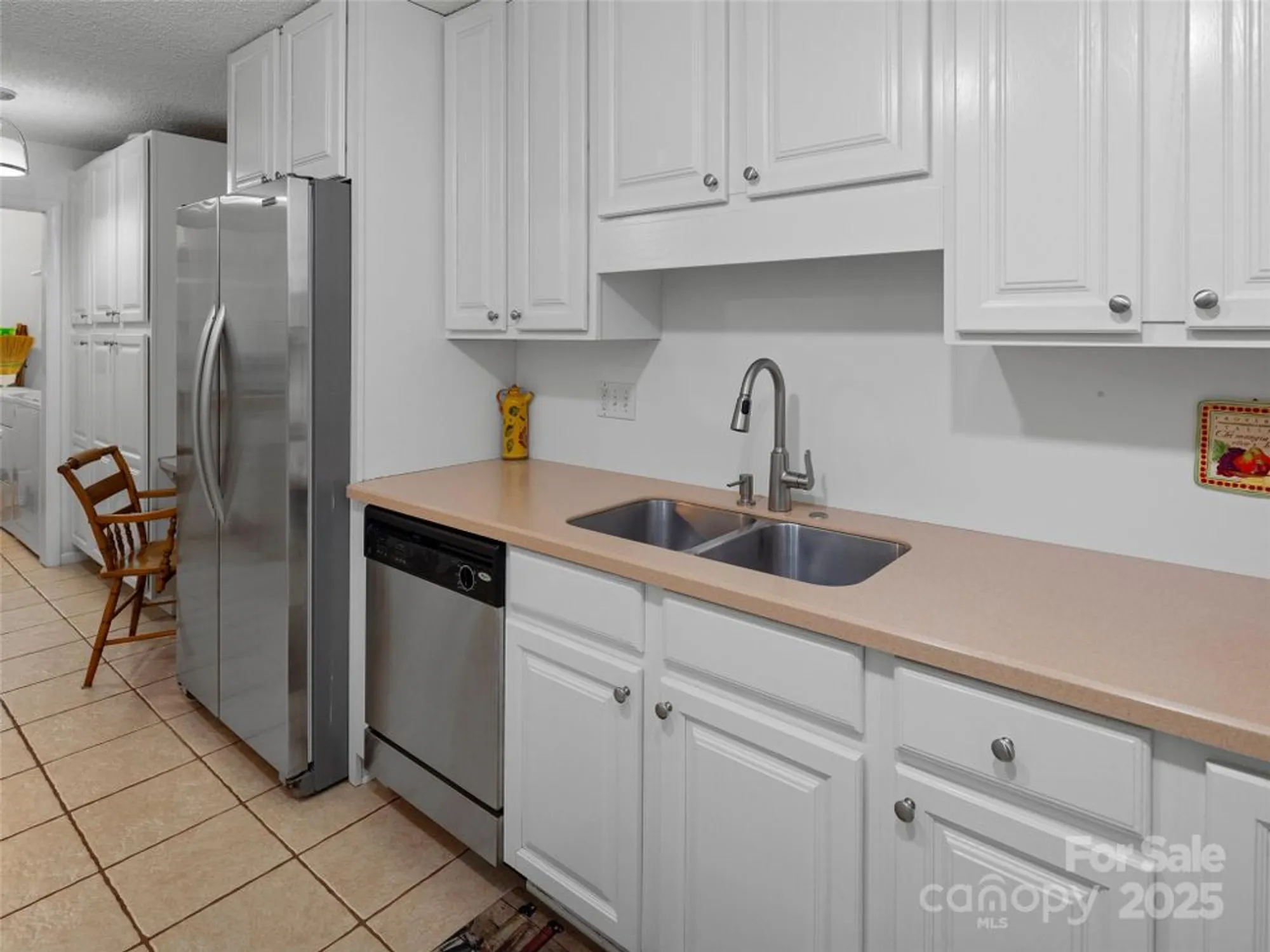 Property Slideshow image 17 of 27 | 102 crowfields dr, Asheville, NC, 28803