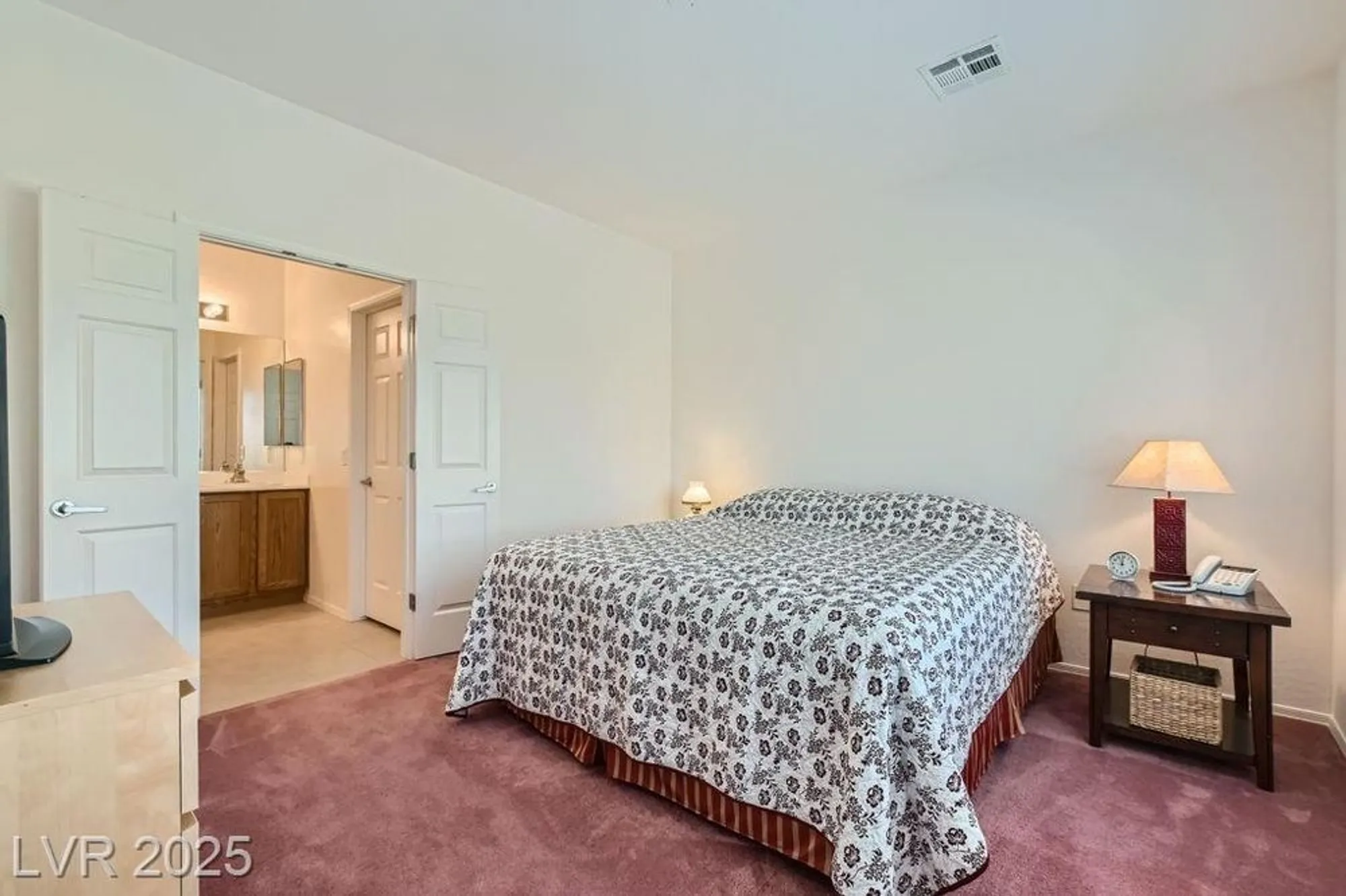 Property Slideshow image 17 of 28 | 2220 carrier dove way, North Las Vegas, NV, 89084