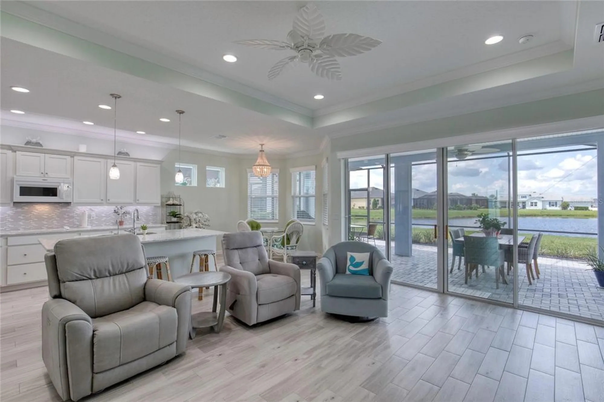 Property Slideshow image 14 of 50 | 213 cheeseburger dr, Daytona Beach, FL, 32124