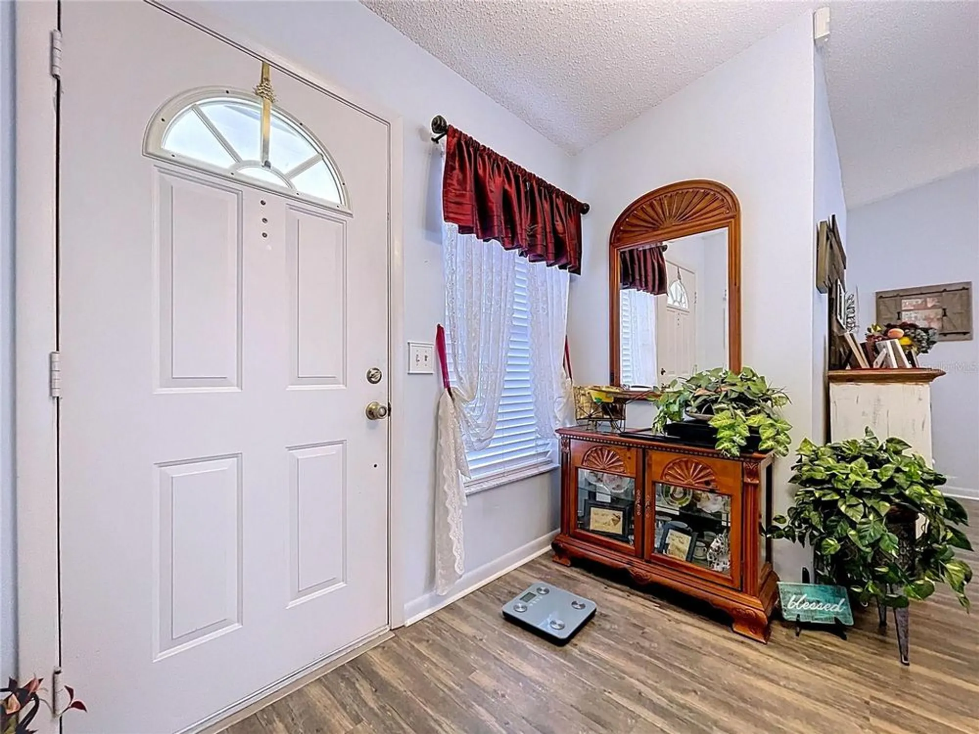 Property Slideshow image 6 of 41 | 2137 grand cypress dr, Lakeland, FL, 33810