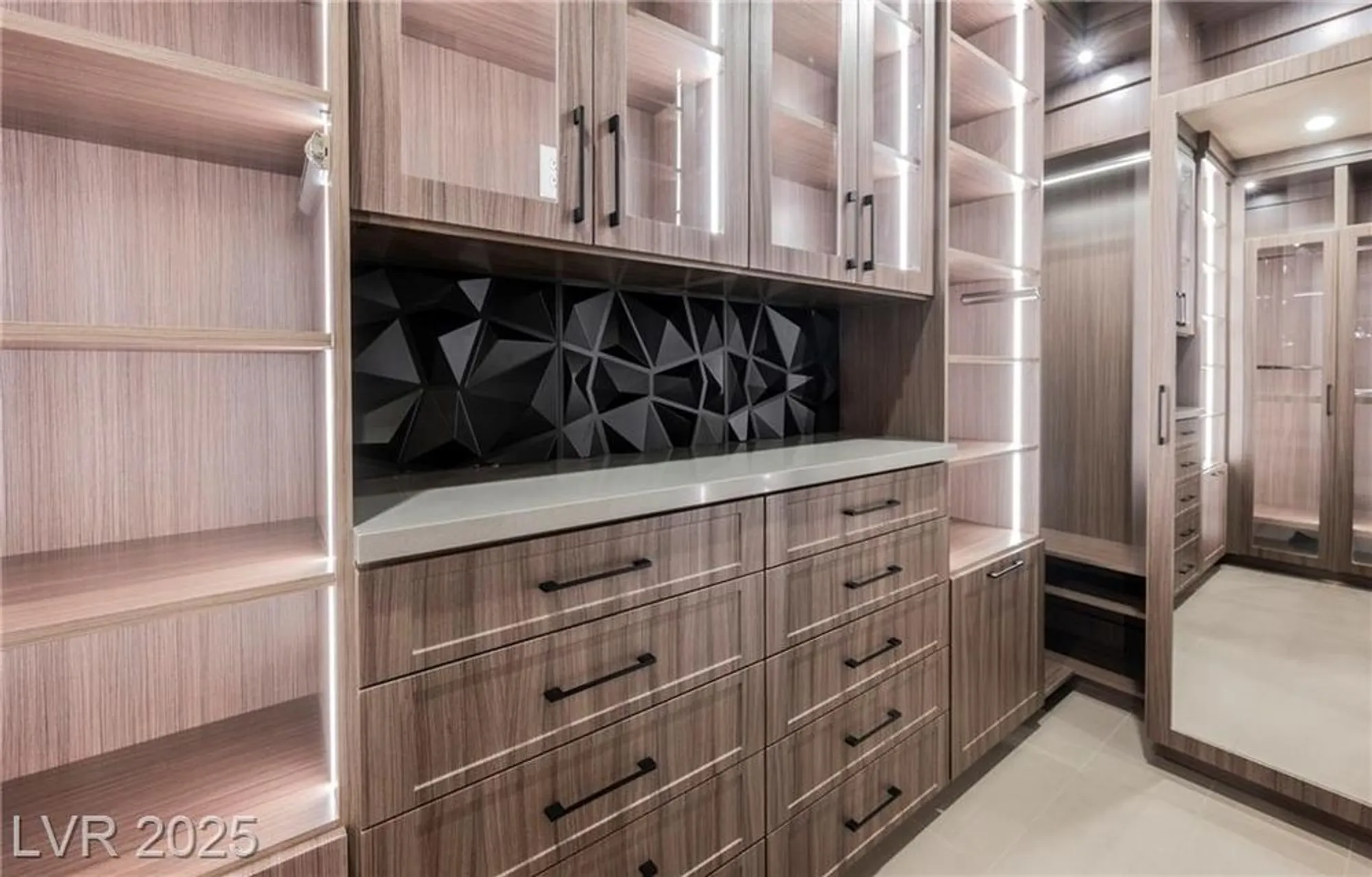 Property Slideshow image 28 of 93 | 20 falling canyon ct, Henderson, NV, 89011