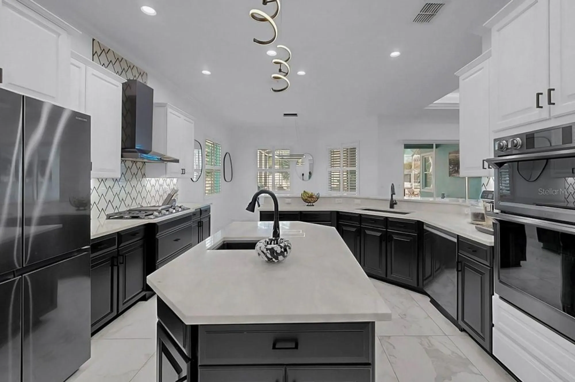 Property Slideshow image 22 of 64 | 609 manns harbor dr, Apollo Beach, FL, 33572