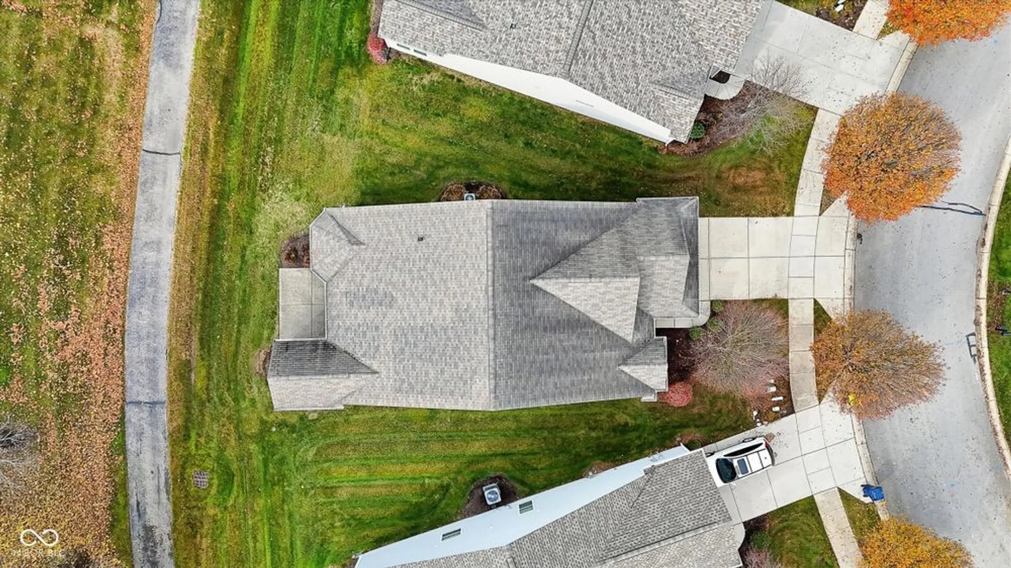 Property Slideshow image 31 of 42 | 12766 winery way, Fishers, IN, 46037