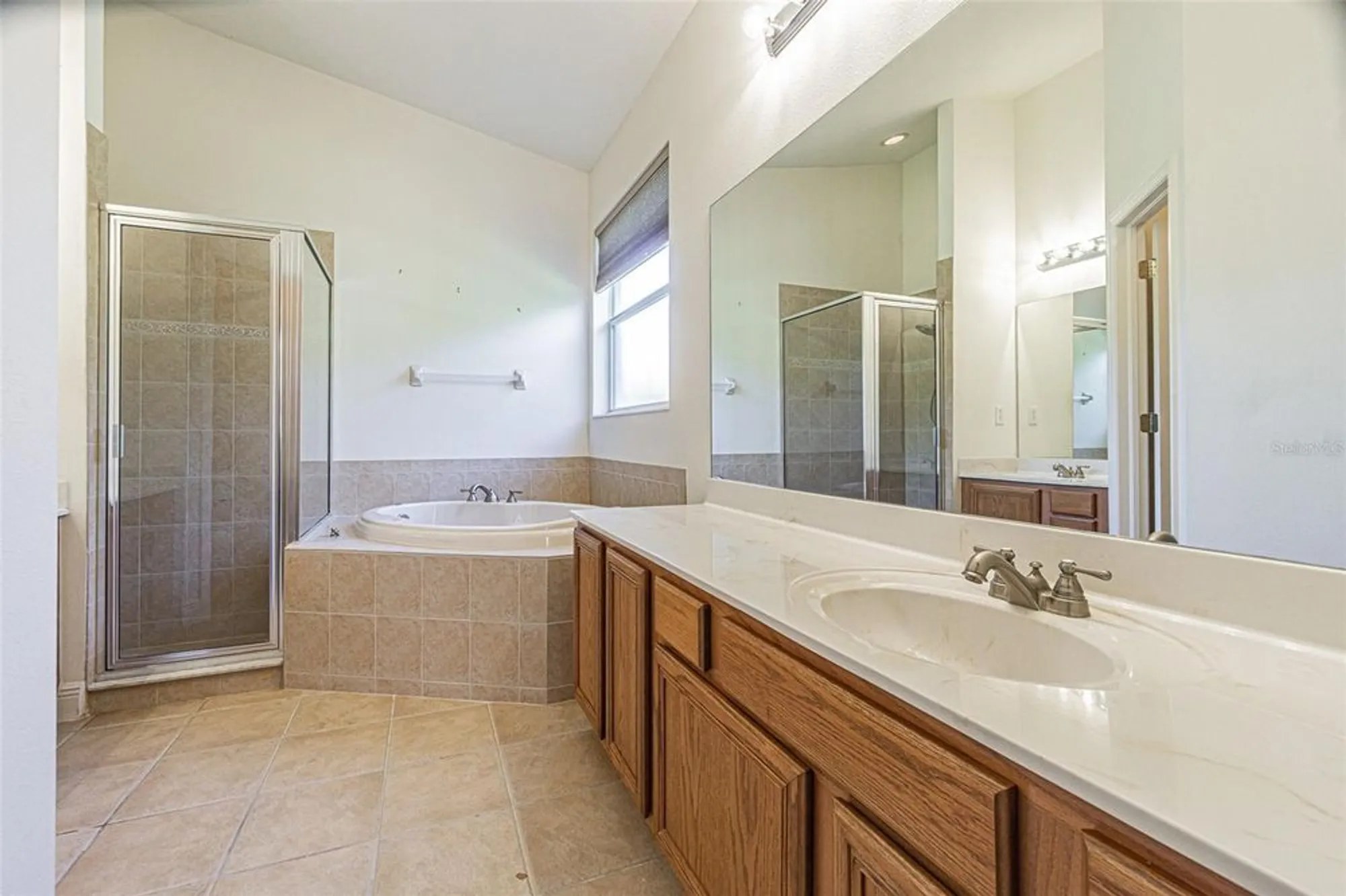 Property Slideshow image 13 of 35 | 9506 rolling cir, San Antonio, FL, 33576