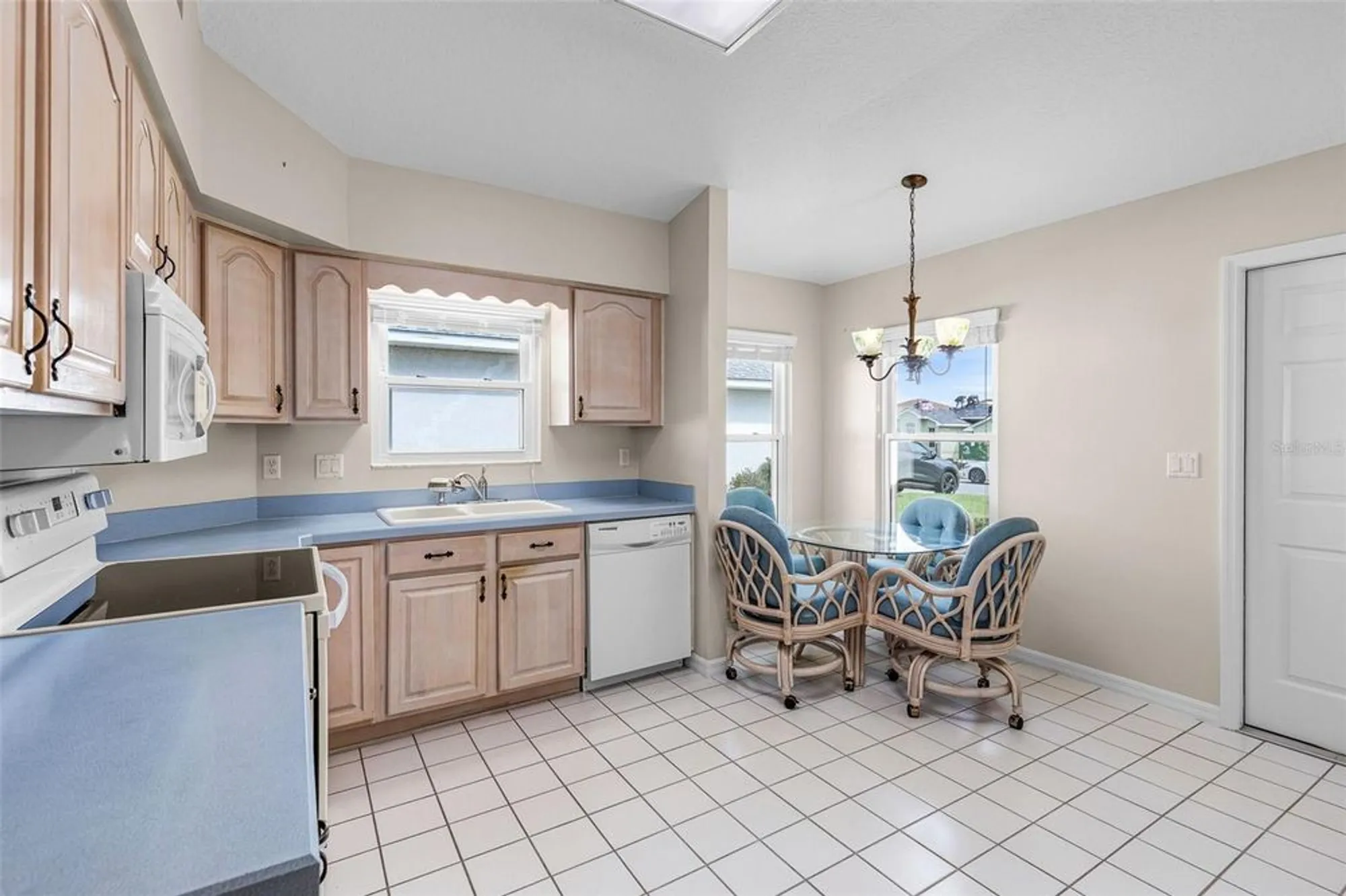 Property Slideshow image 12 of 48 | 21737 king john st, Leesburg, FL, 34748