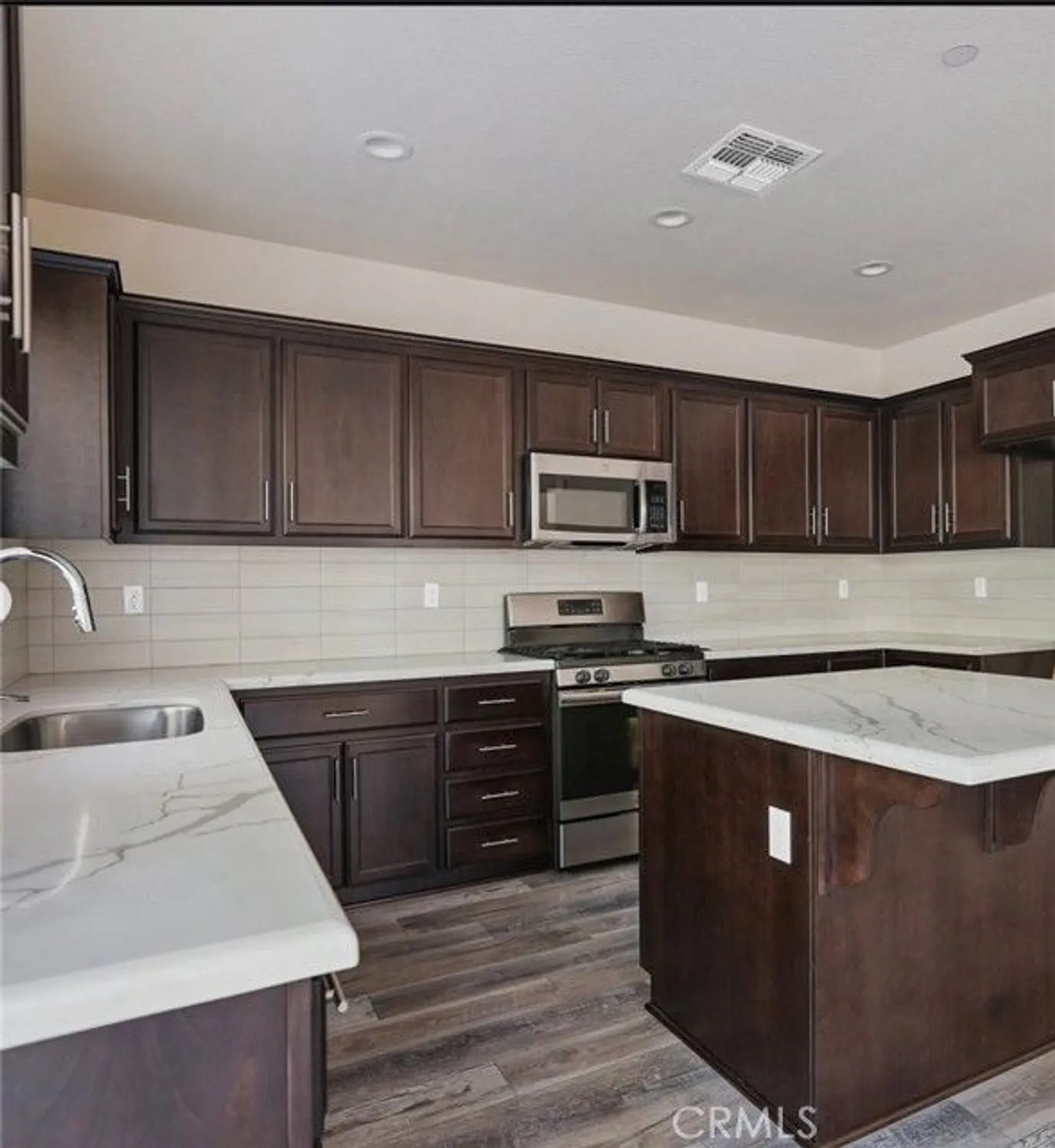 Property Slideshow image 7 of 8 | 2800 craftsman st, Turlock, CA, 95380