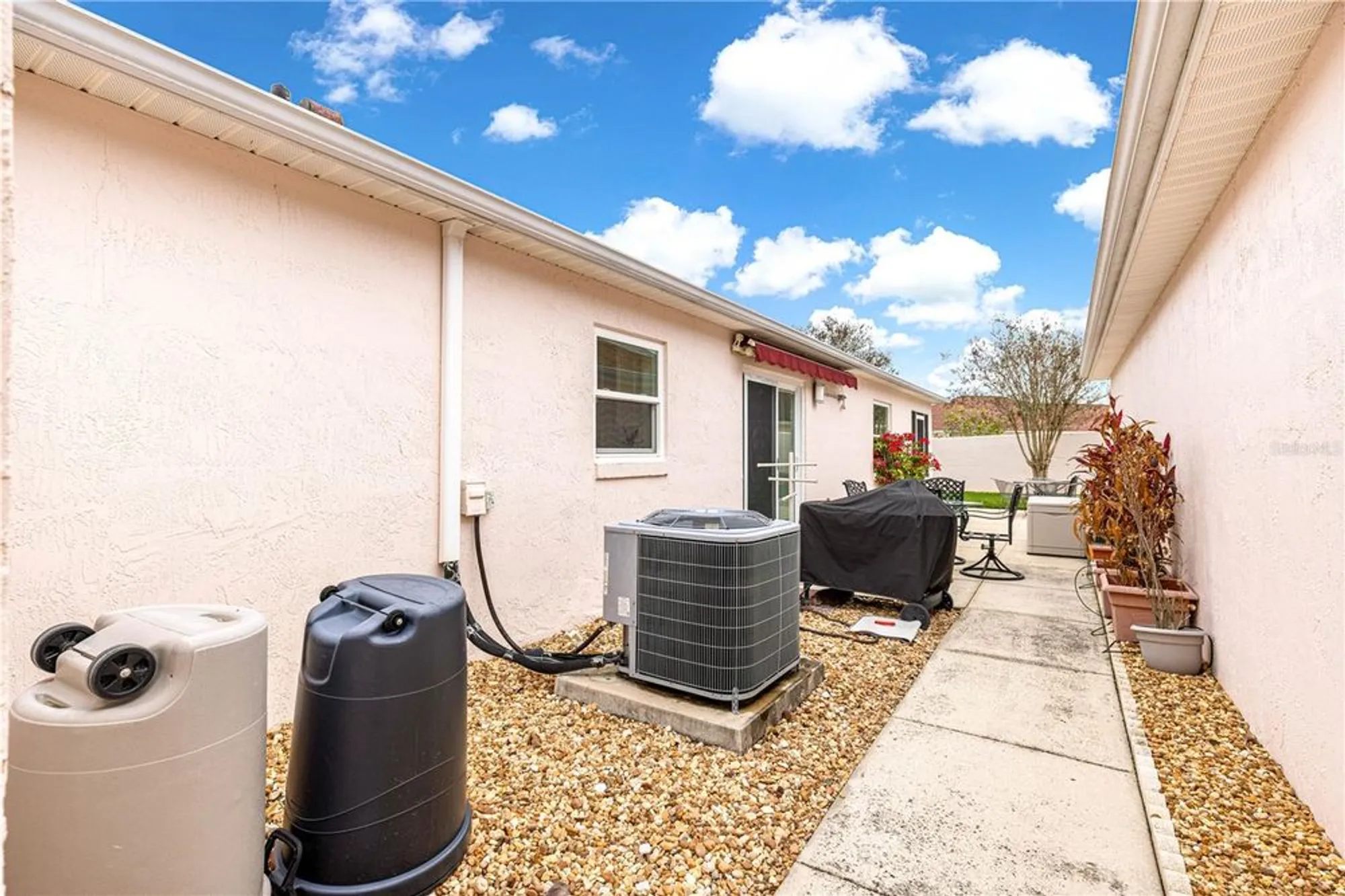 Property Slideshow image 22 of 31 | 729 hernandez dr, The Villages, FL, 32159