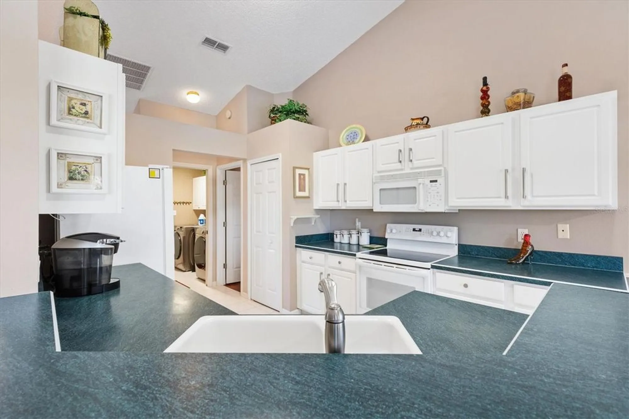 Property Slideshow image 14 of 41 | 3909 river crest cir, Leesburg, FL, 34748
