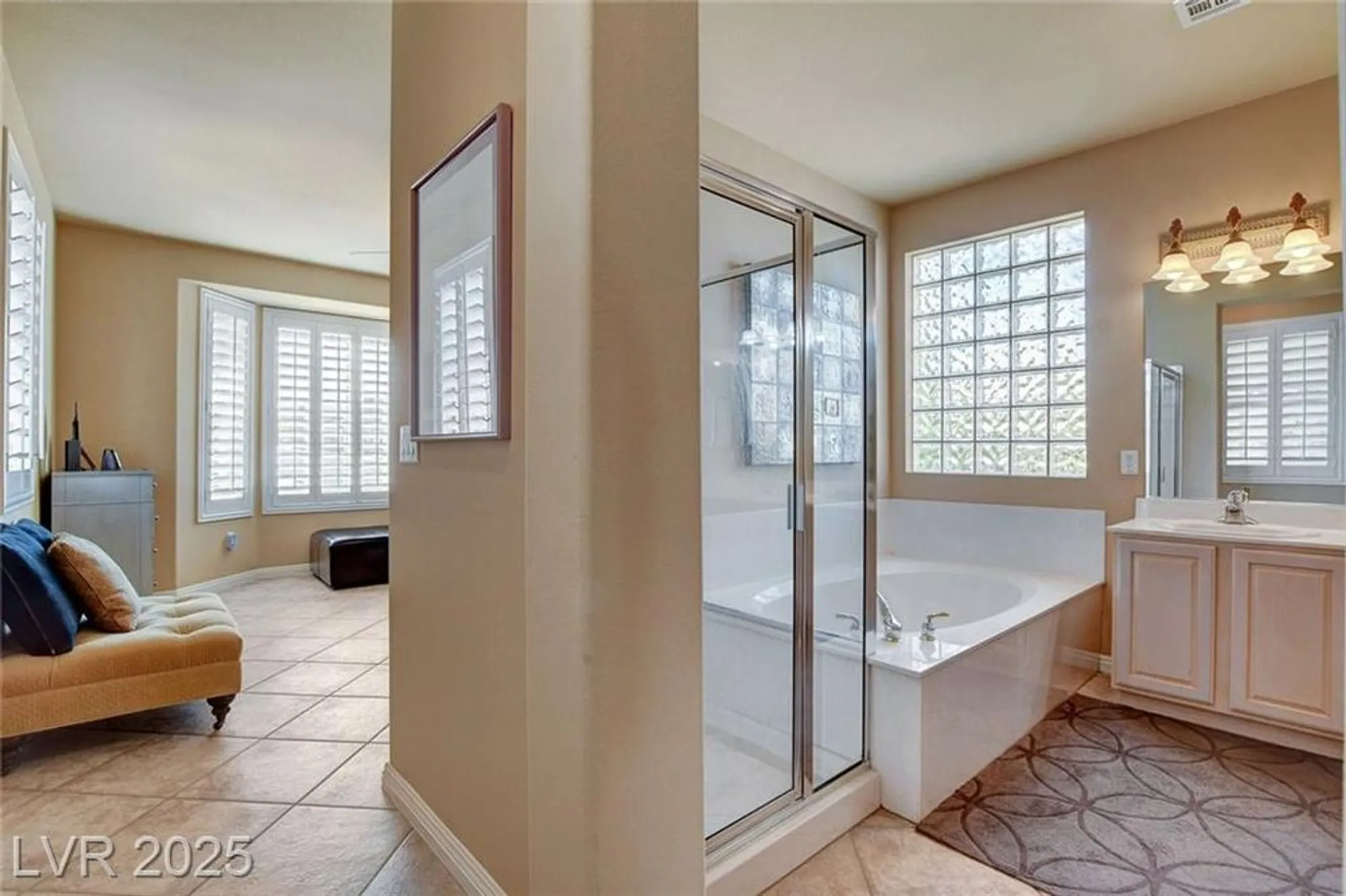 Property Slideshow image 33 of 48 | 4134 riva de tierra ln, Las Vegas, NV, 89135