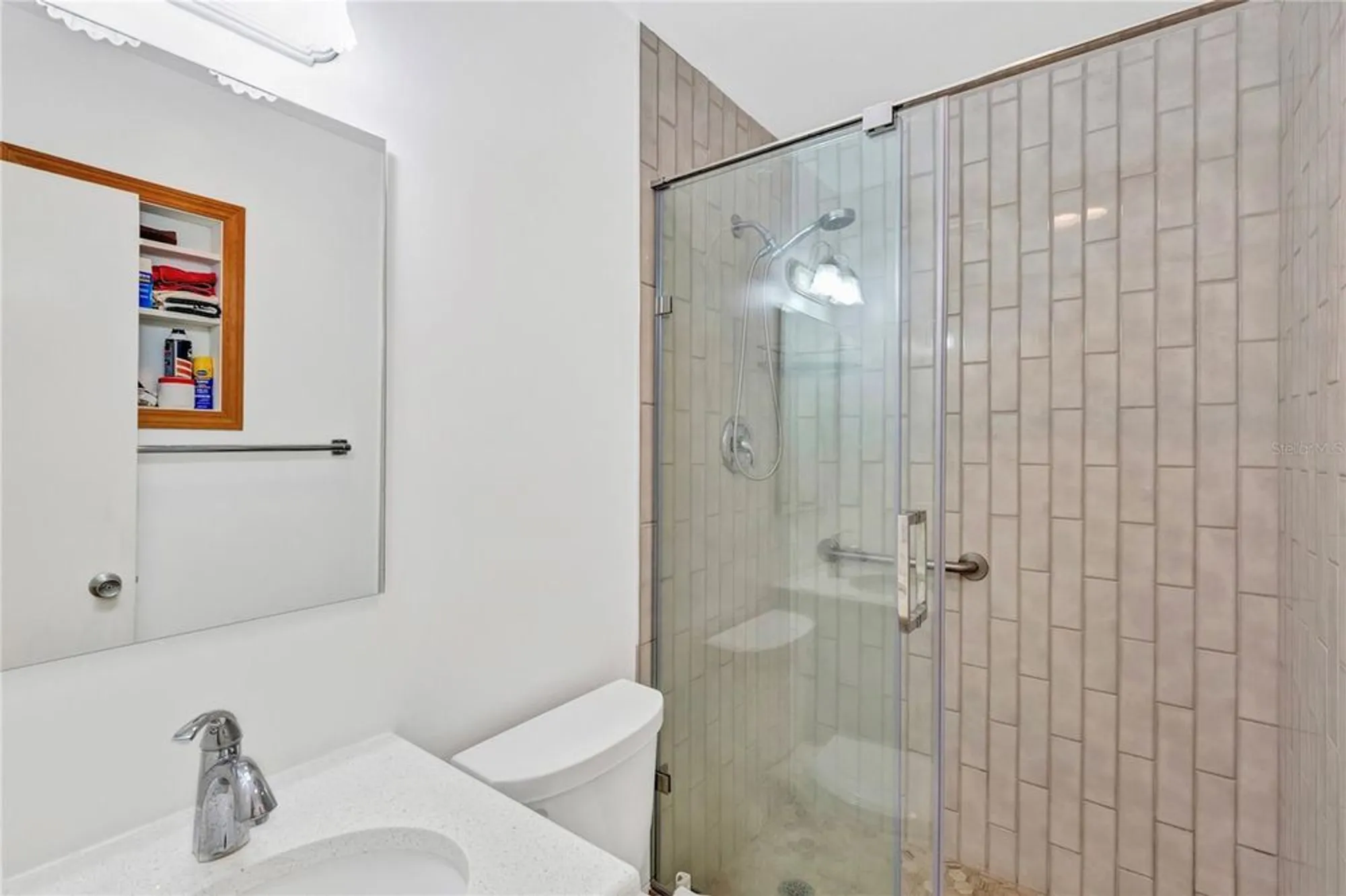 Property Slideshow image 23 of 38 | 2463 brazilia dr apt 31, Clearwater, FL, 33763