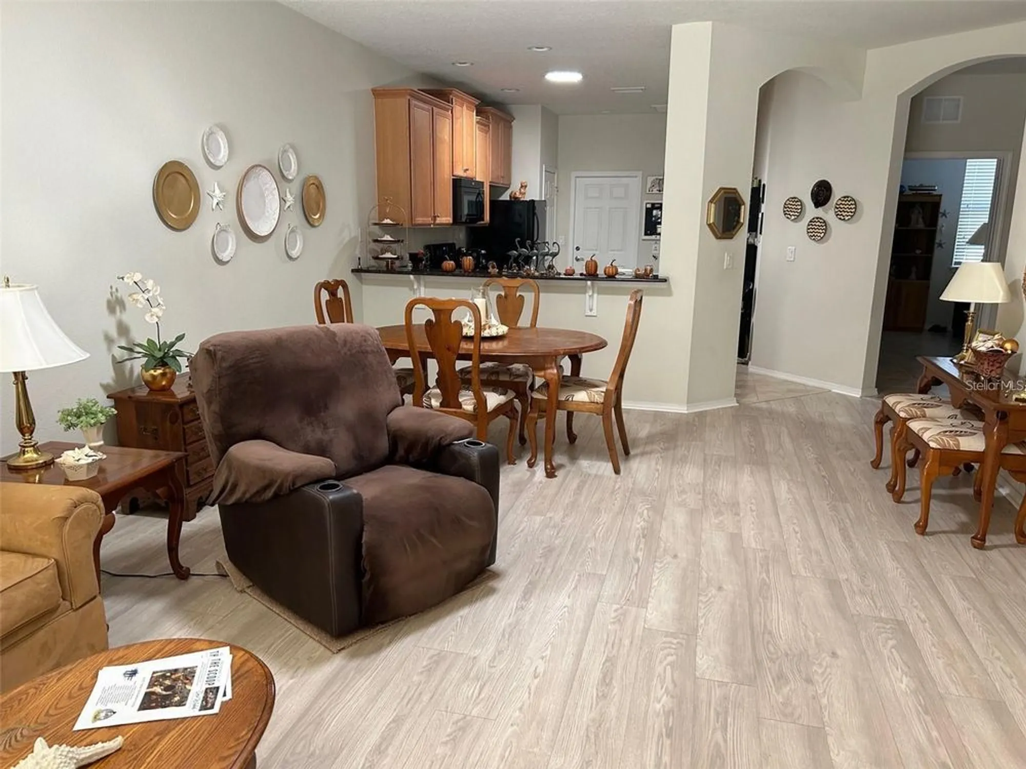 Property Slideshow image 8 of 35 | 428 seneca falls dr, Apollo Beach, FL, 33572