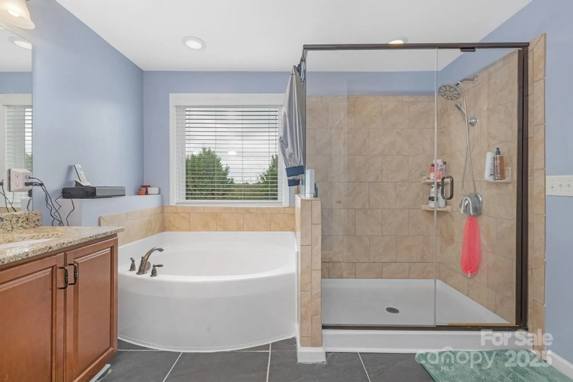 Property Slideshow image 9 of 25 | 5033 el molino dr, Charlotte, NC, 28214