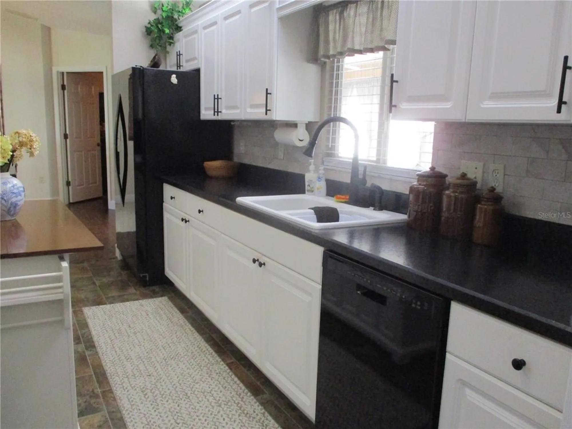 Property Slideshow image 9 of 84 | 11228 sw 138th pl, Dunnellon, FL, 34432