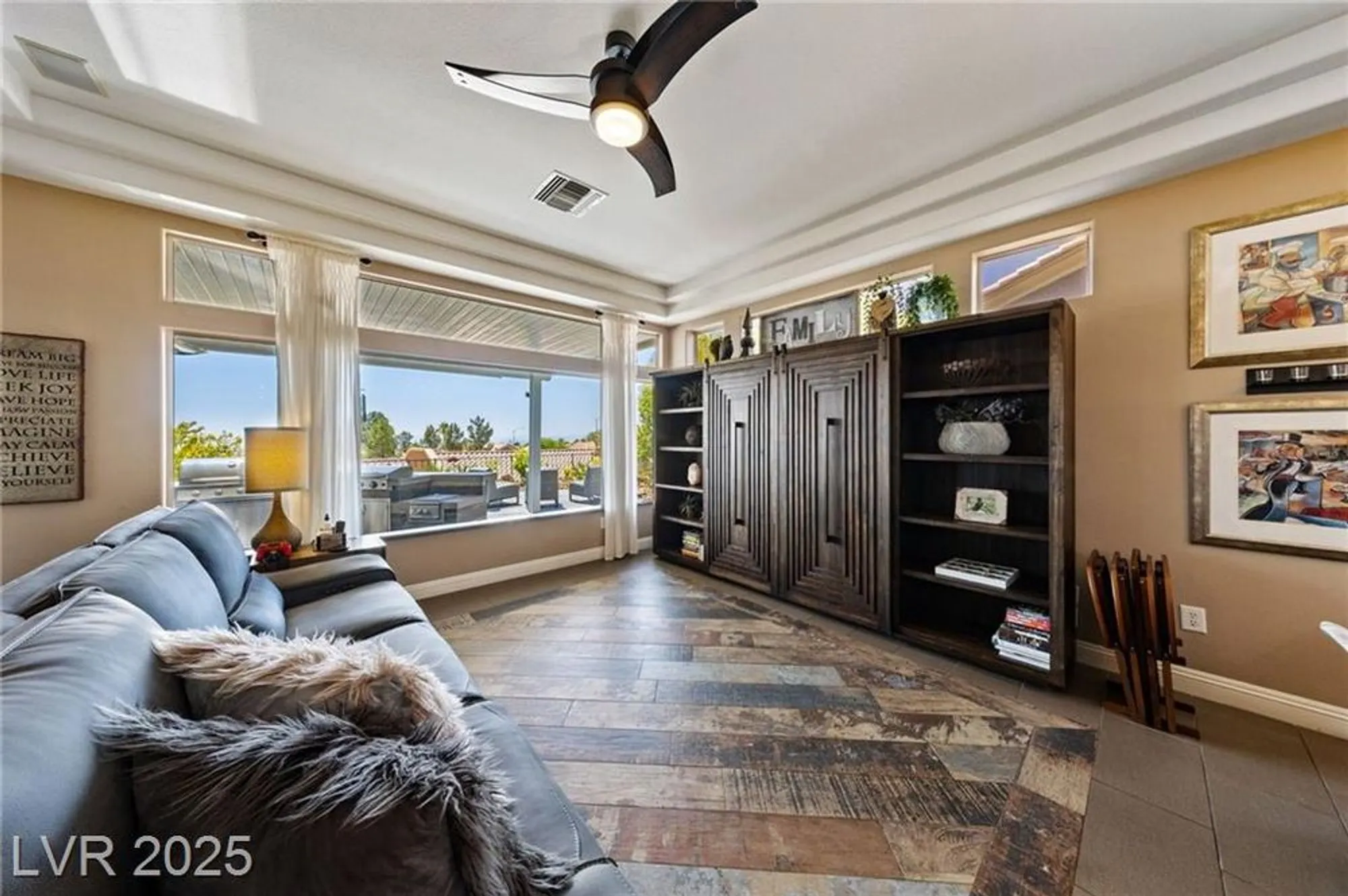 Property Slideshow image 32 of 69 | 2616 faiss dr, Las Vegas, NV, 89134