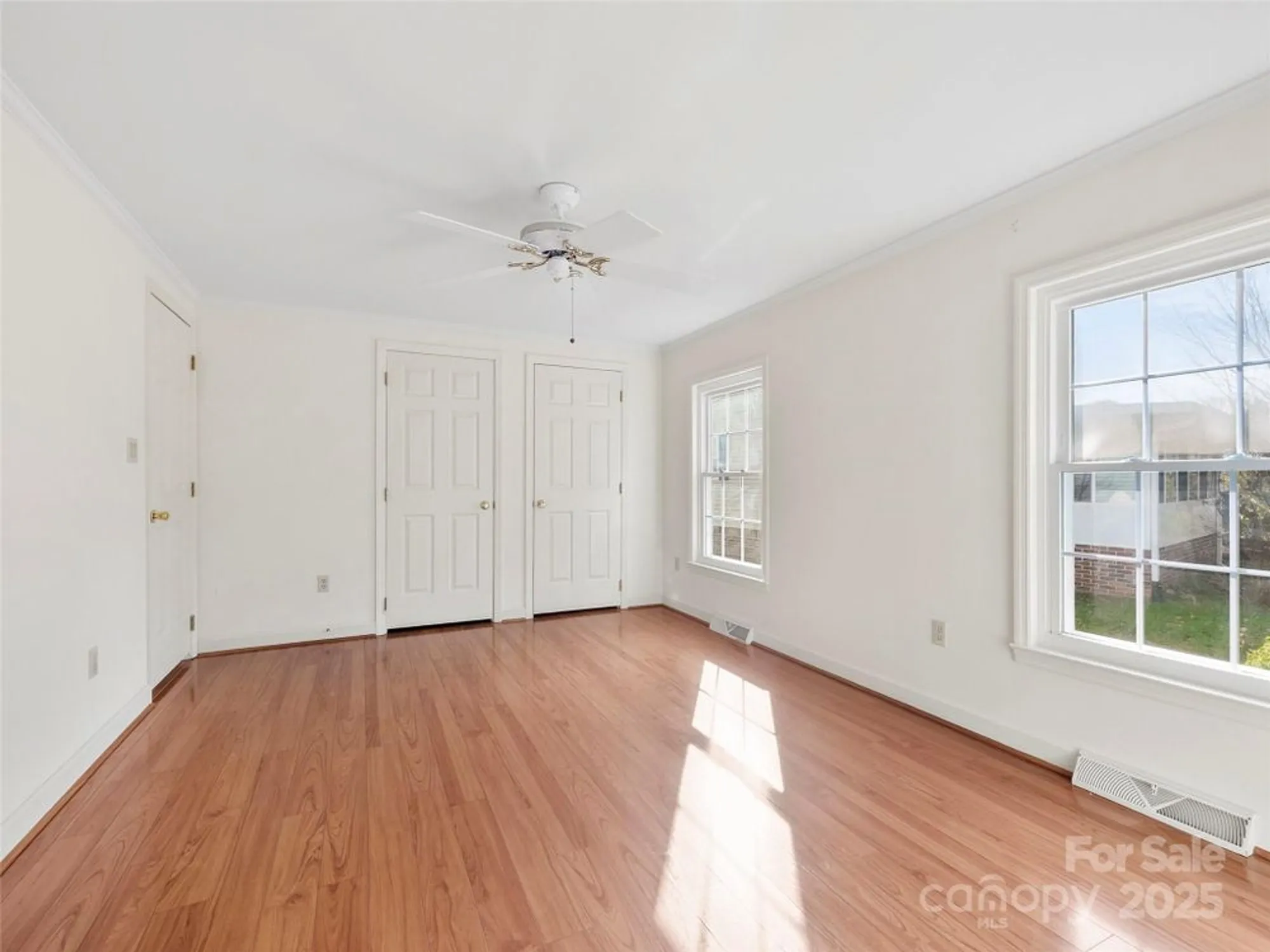 Property Slideshow image 14 of 19 | 233 white ash cir, Hendersonville, NC, 28739